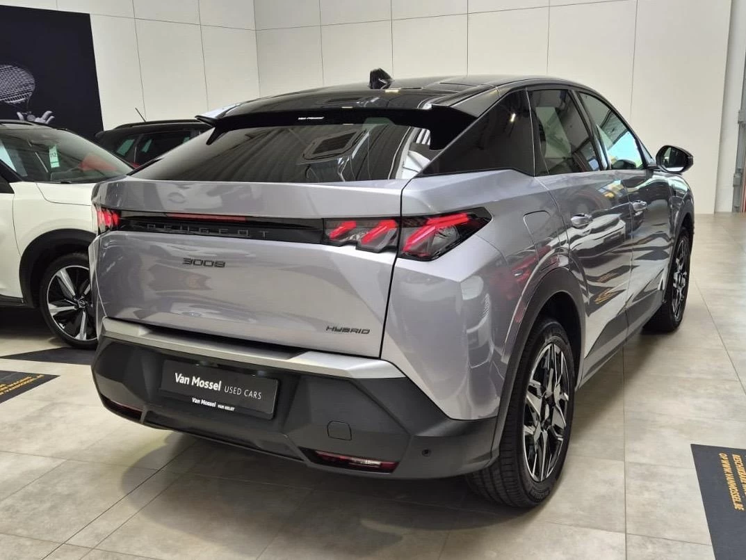 Peugeot 3008 1.2 HYBRID 145 e-DSC6 GT