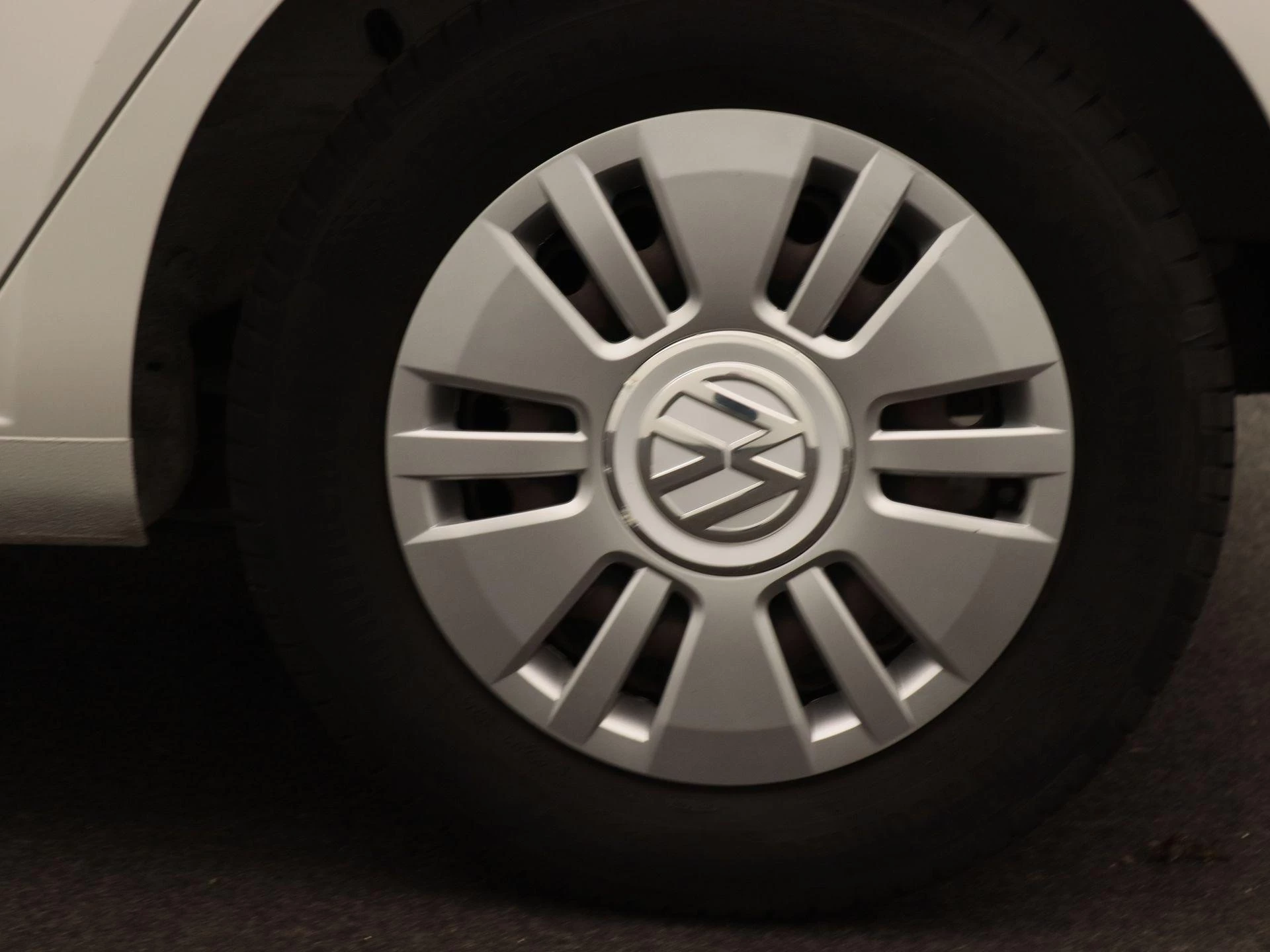 Volkswagen-up!-image-15