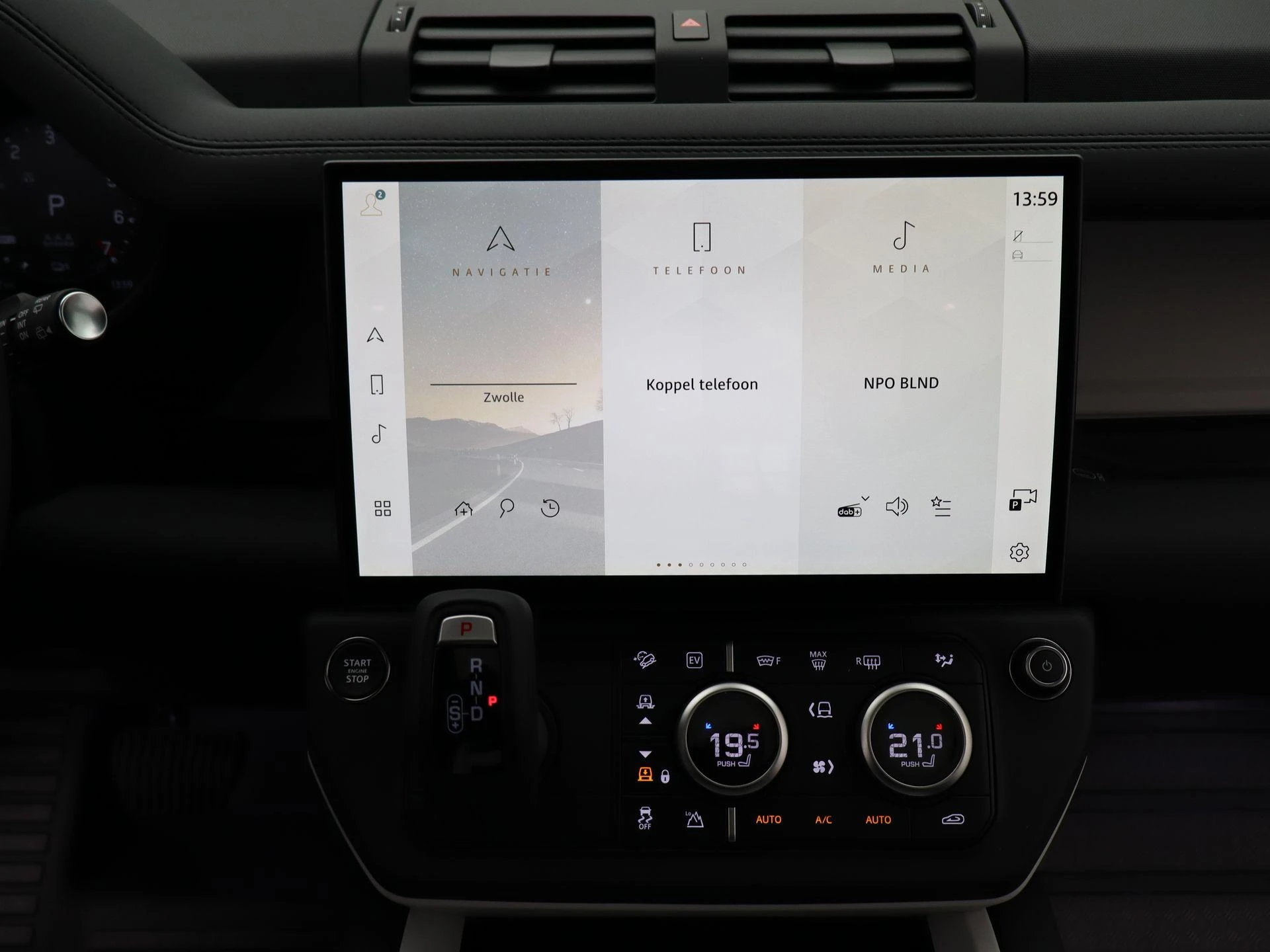 Land Rover-Defender-image-7