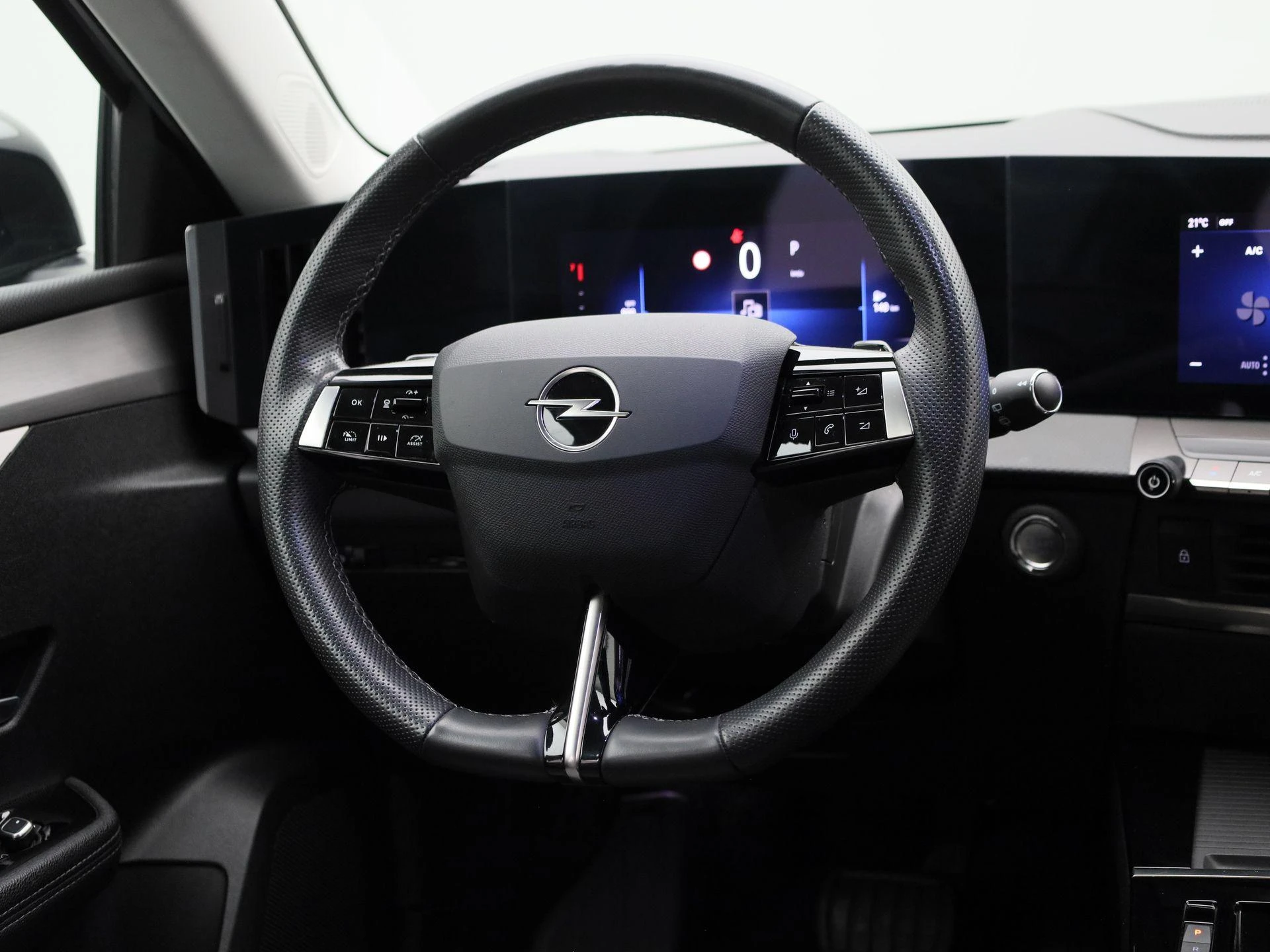 Opel-Astra-image-10