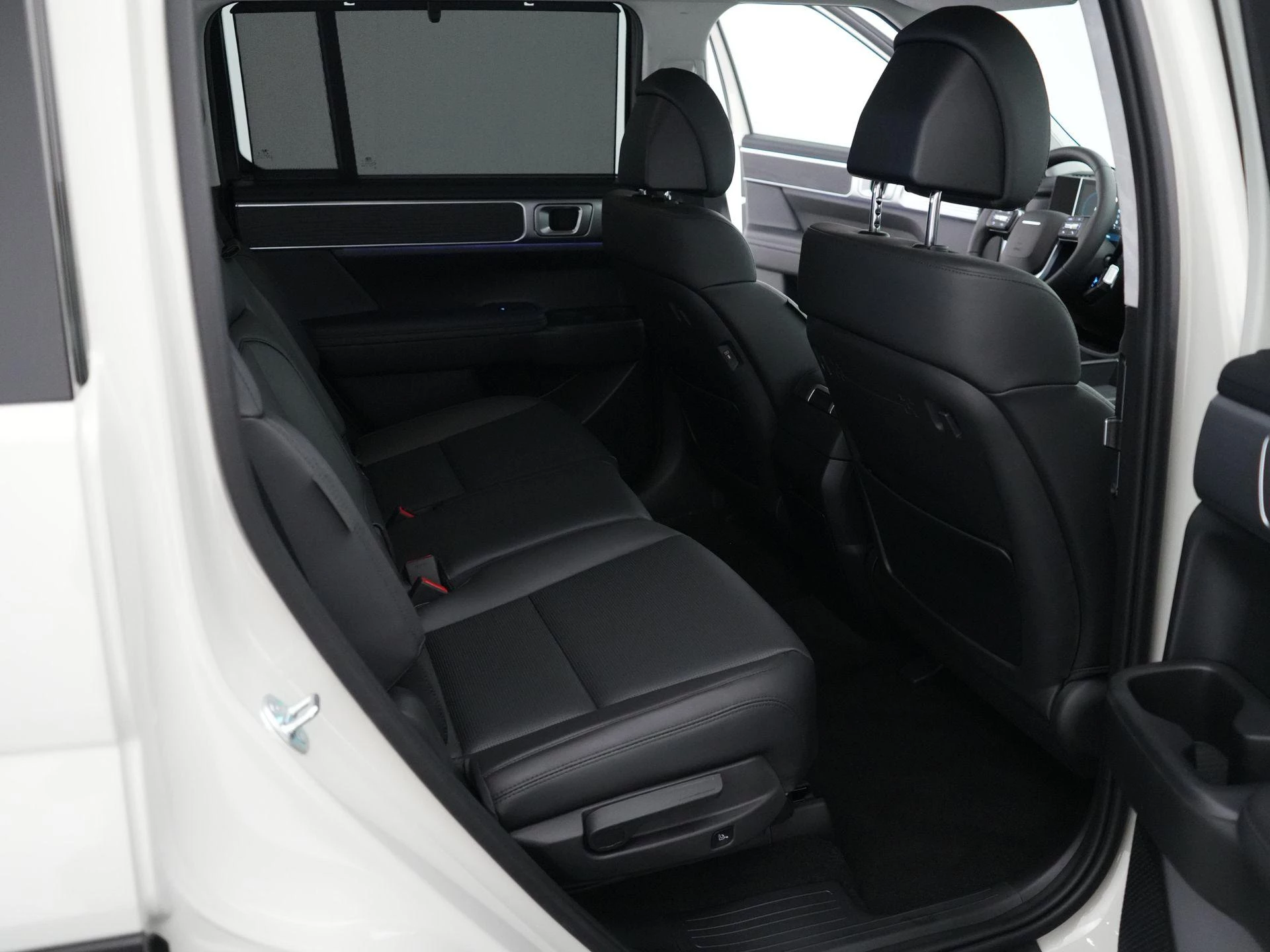 Hyundai-Santa Fe-image-33
