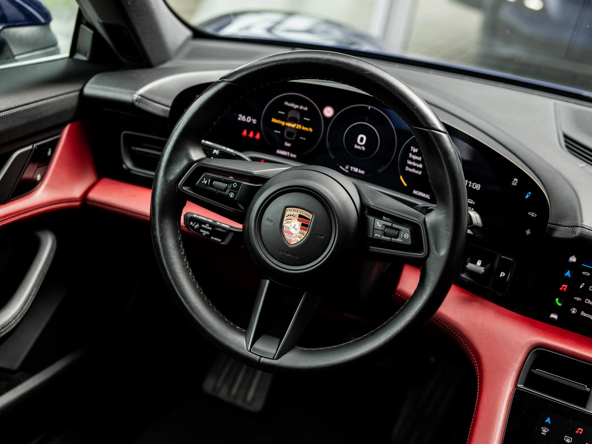Porsche-Taycan-image-13