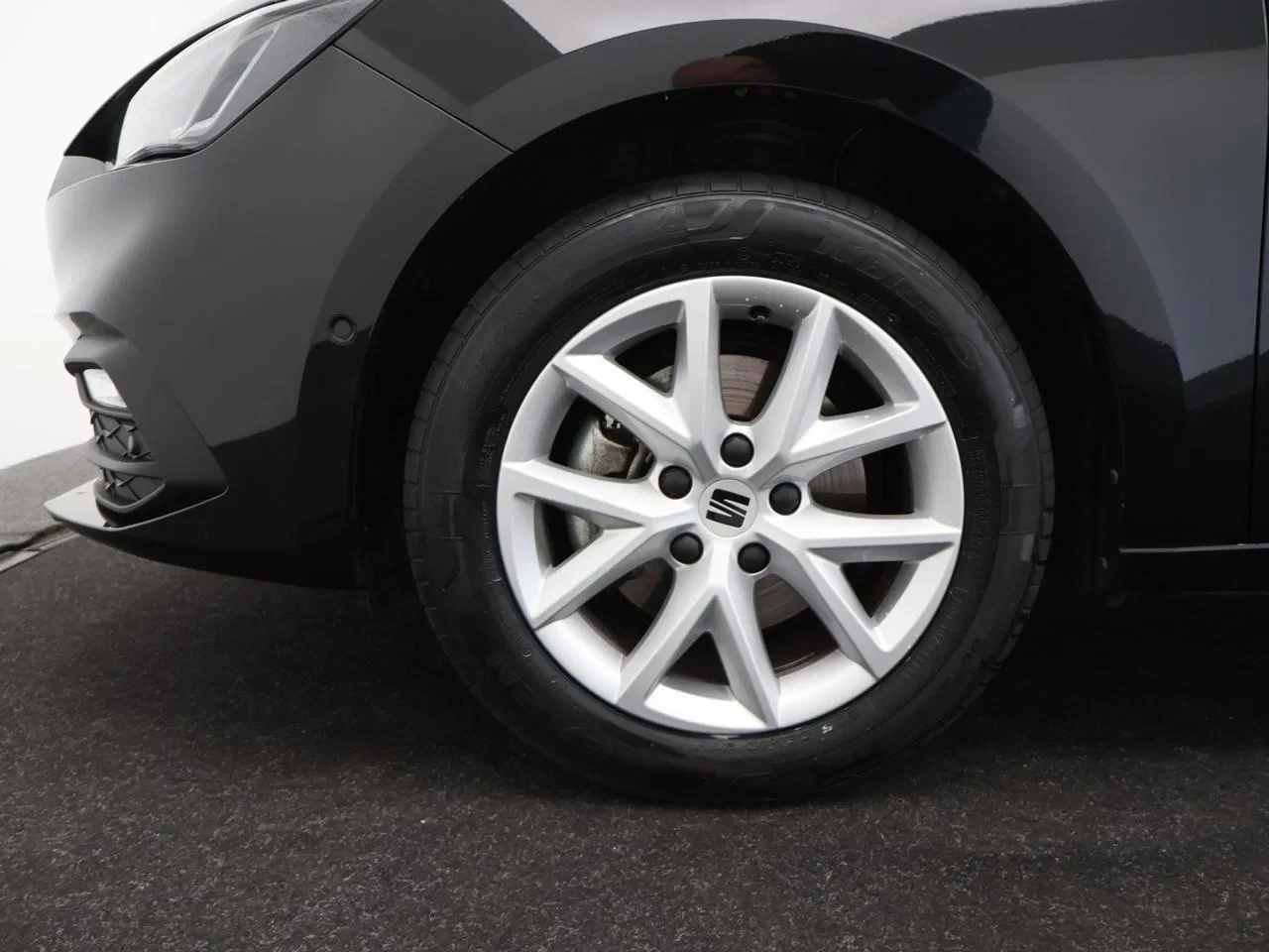 SEAT-Leon-image-2