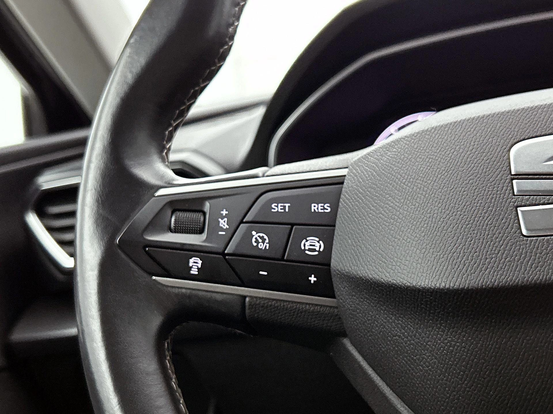 SEAT Leon Sportstourer 1.0 TSI Style Launch Edition