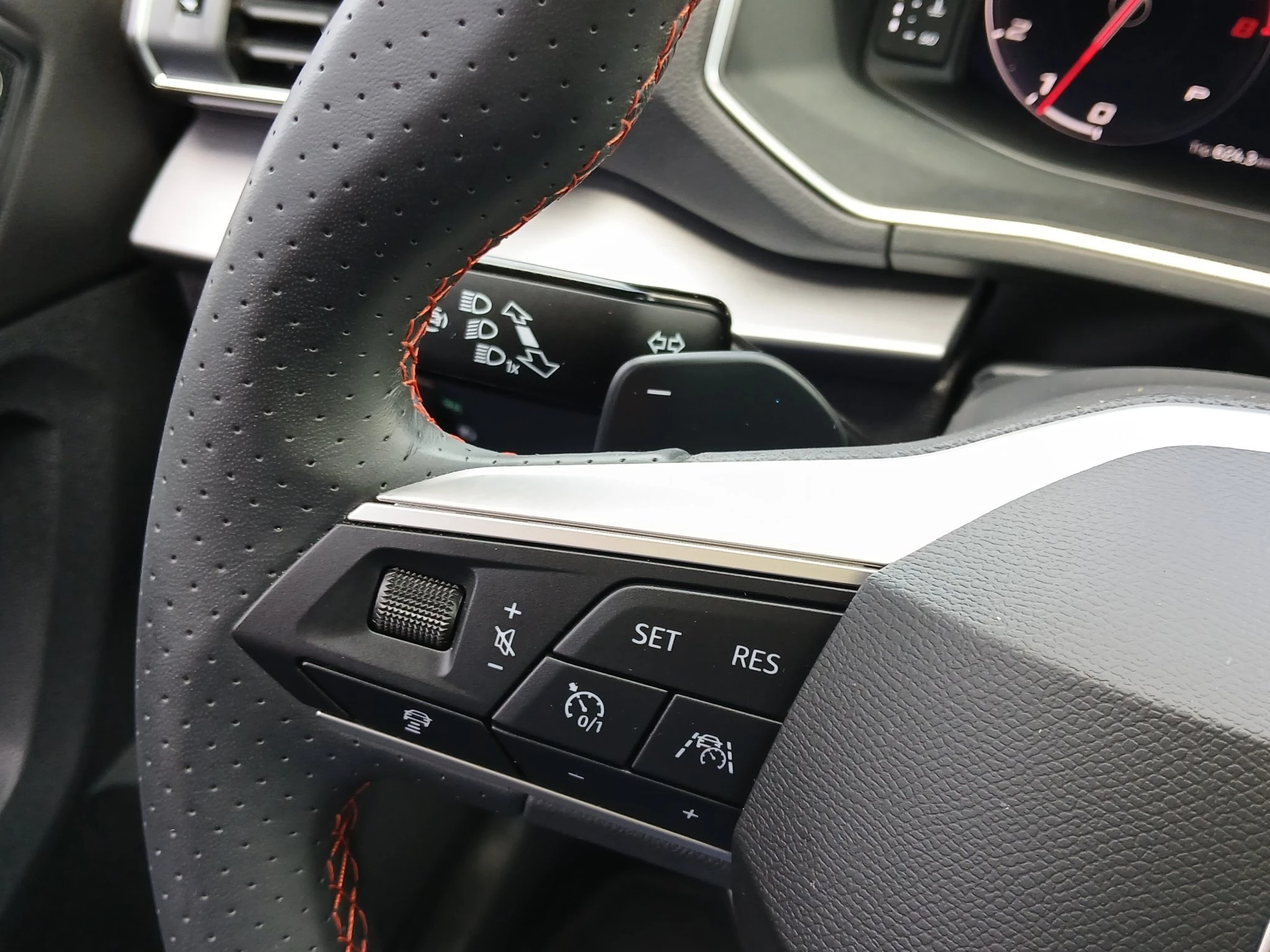 SEAT Tarraco 2.0 TSI FR 4Drive AUT | LED | NAVI | ACC | KAM