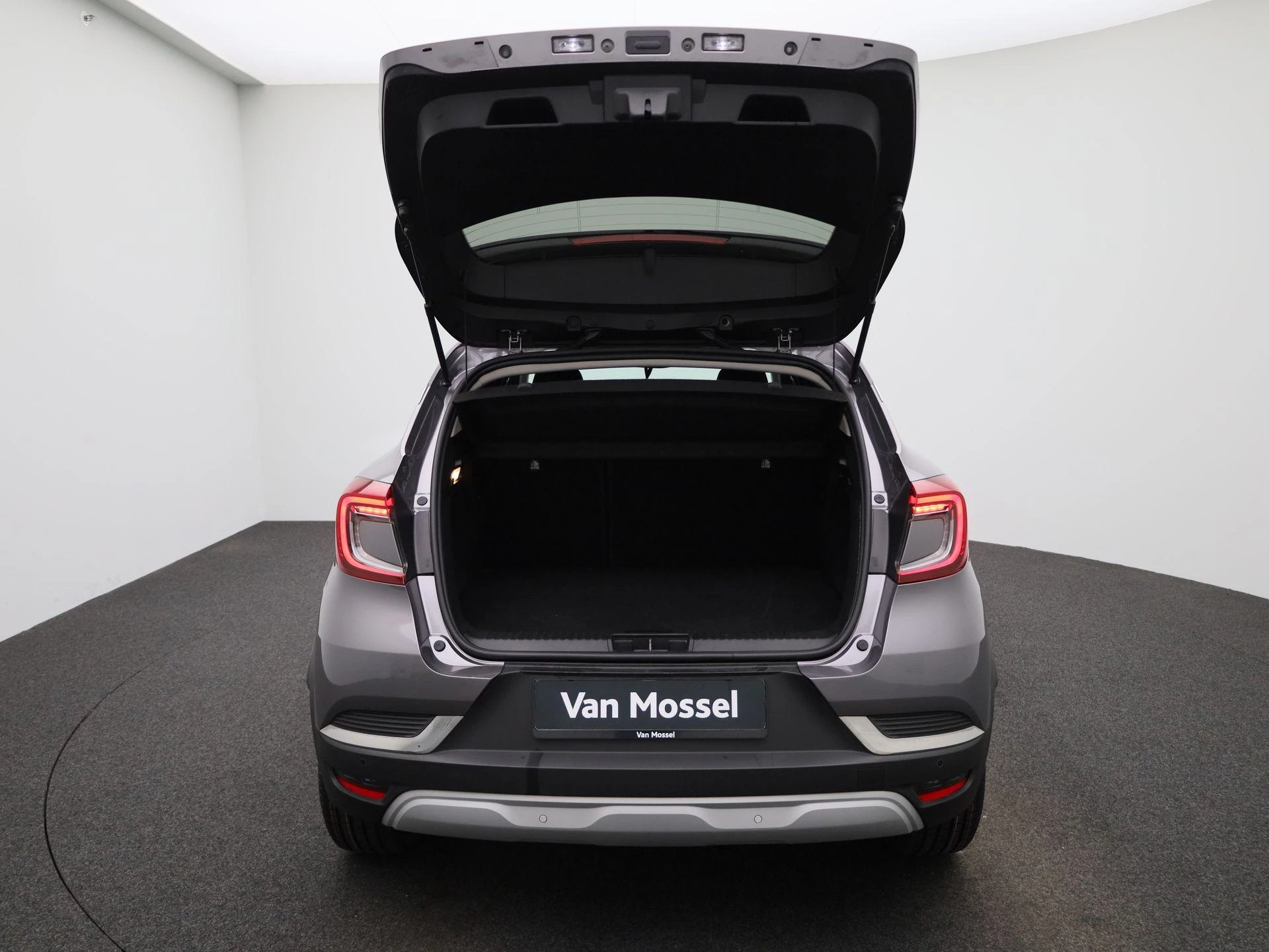 Renault Captur 1.6 E-Tech Plug-in Hybrid 160 Initiale Paris