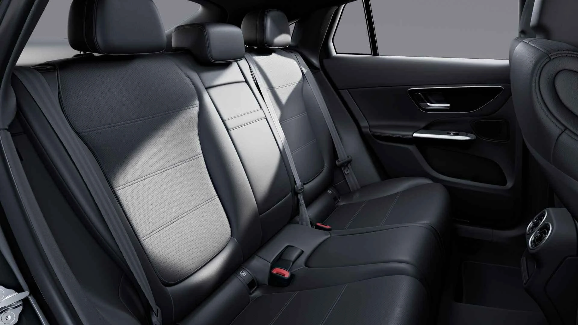 Mercedes-Benz-GLC-image-10