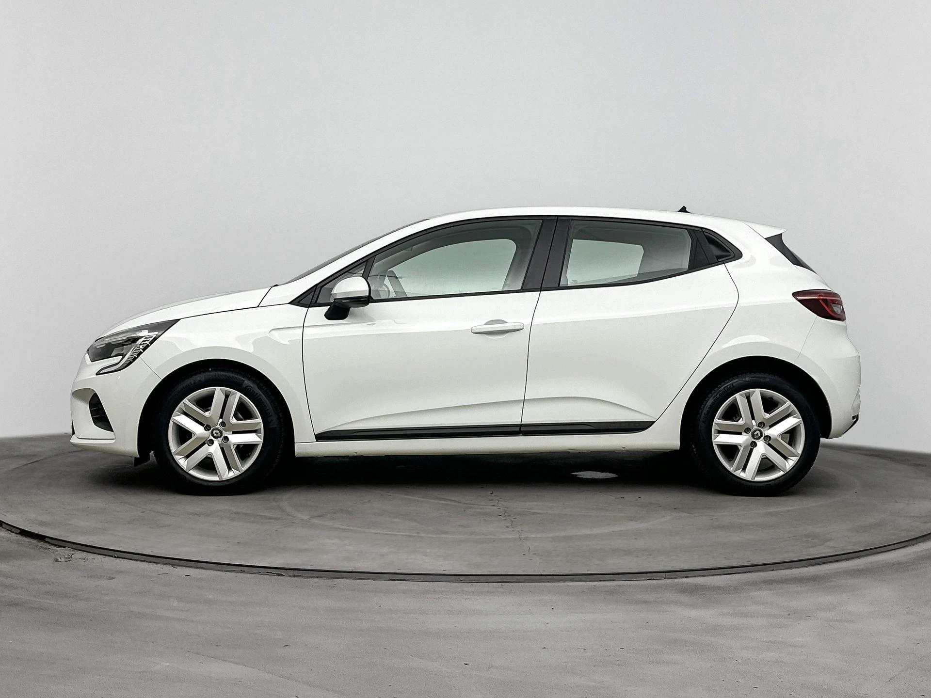 Renault-Clio-image-1