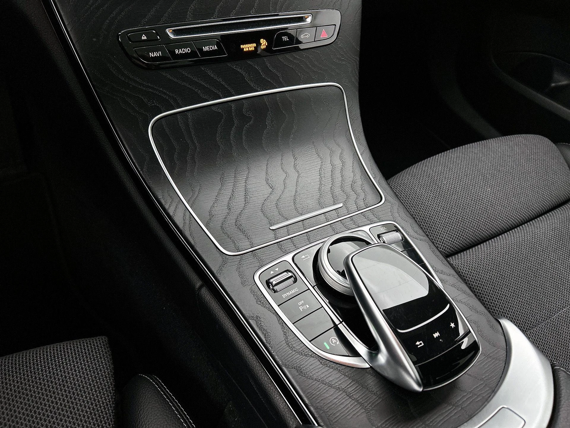 Mercedes-Benz-C-Klasse-image-28