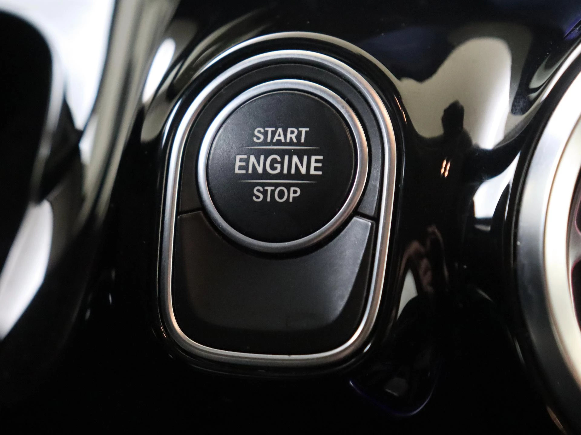 Mercedes-Benz-B-Klasse-image-21