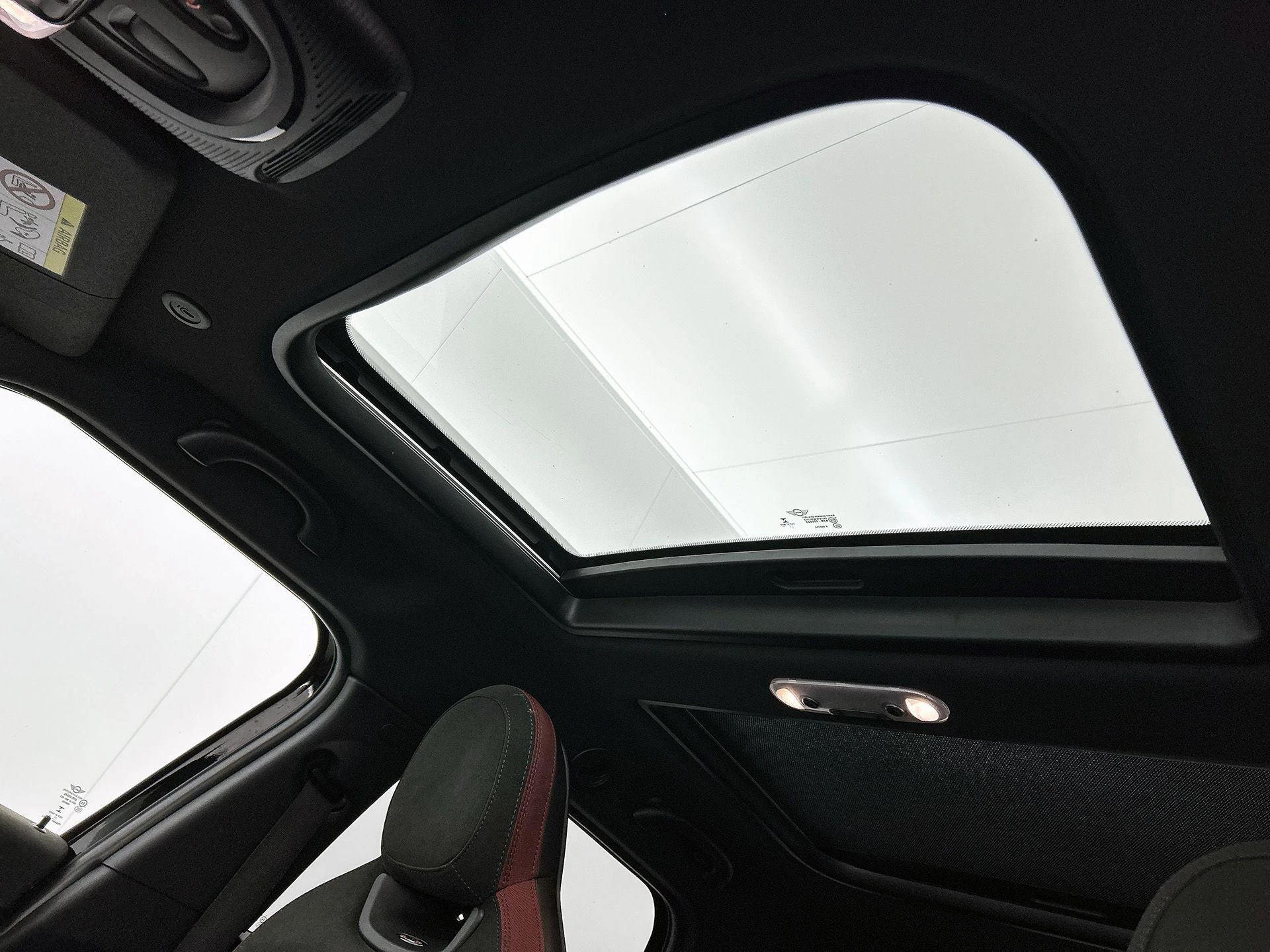 MINI-Countryman-image-29