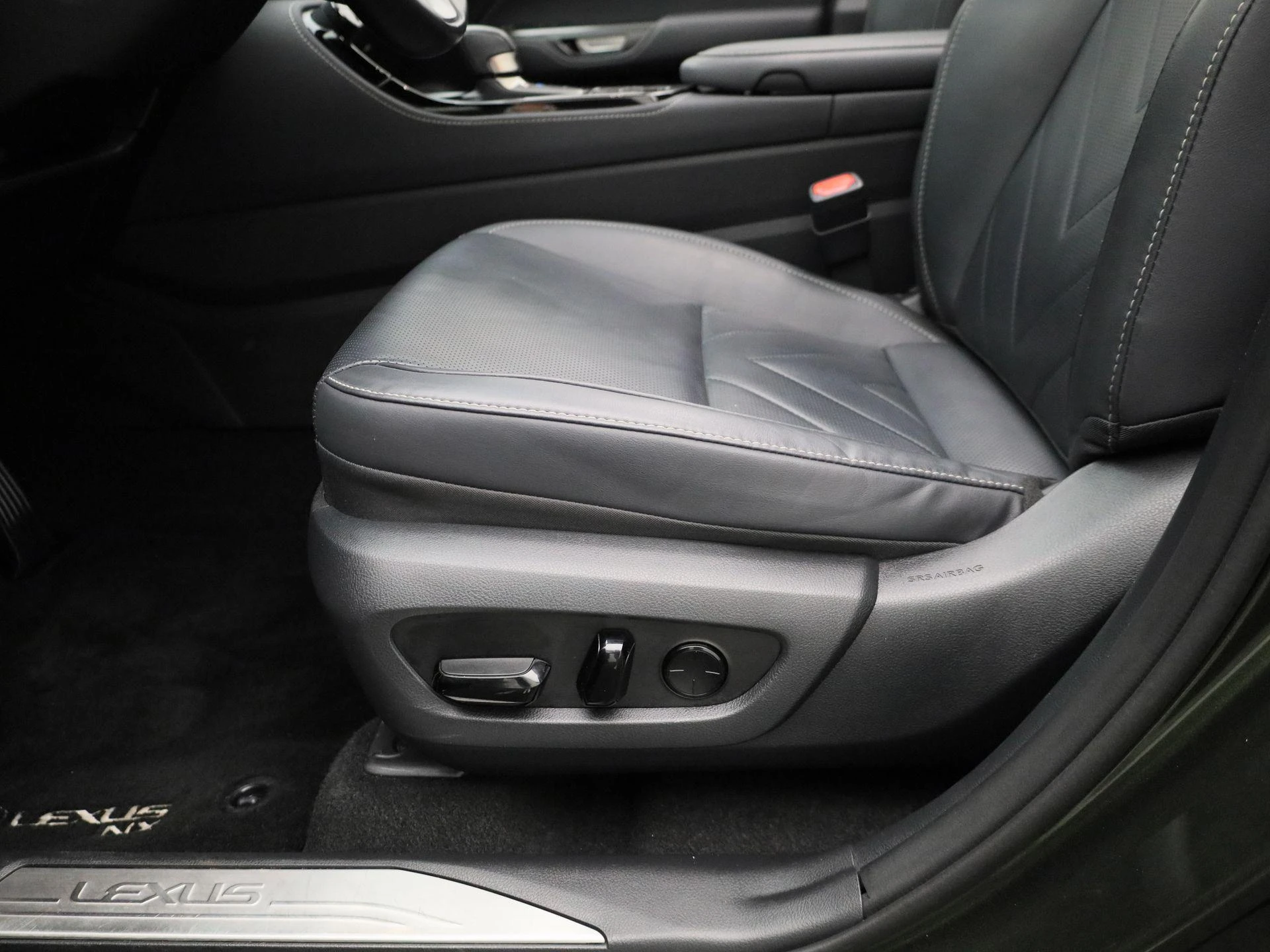 Lexus-NX-image-34