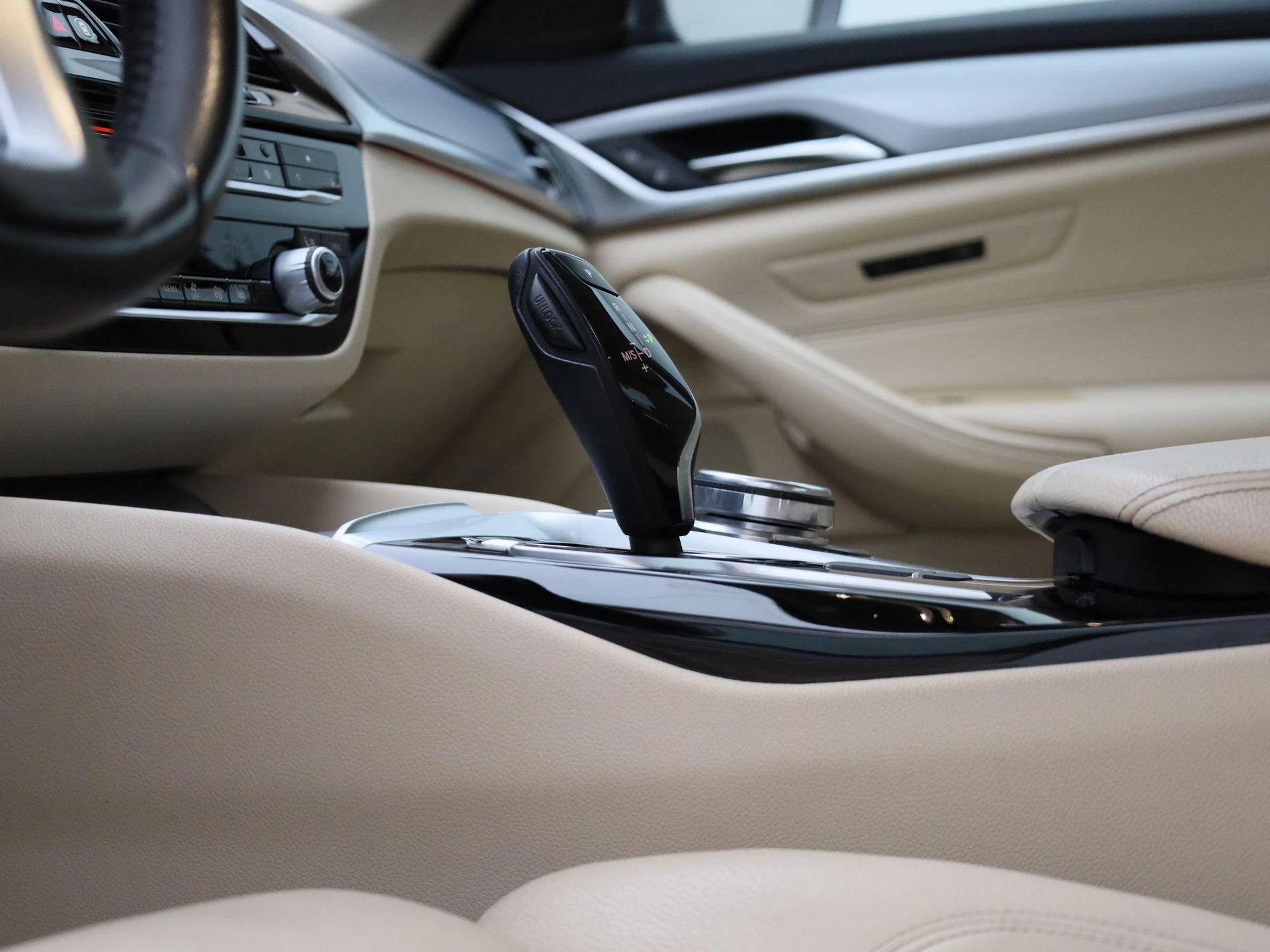 BMW-5 Serie-image-32