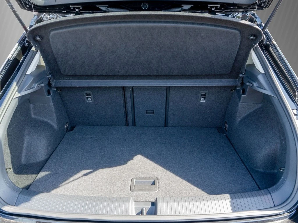 Volkswagen-T-Roc-image-5