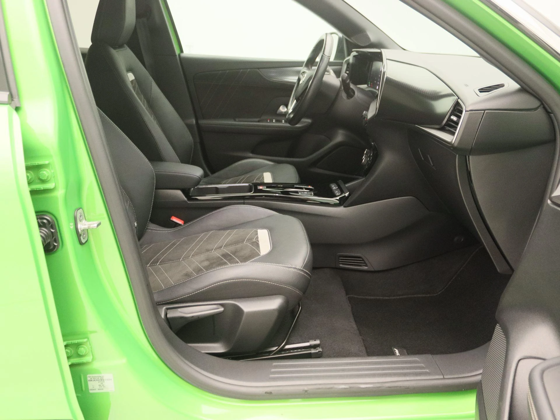 Opel-Mokka-e-image-23