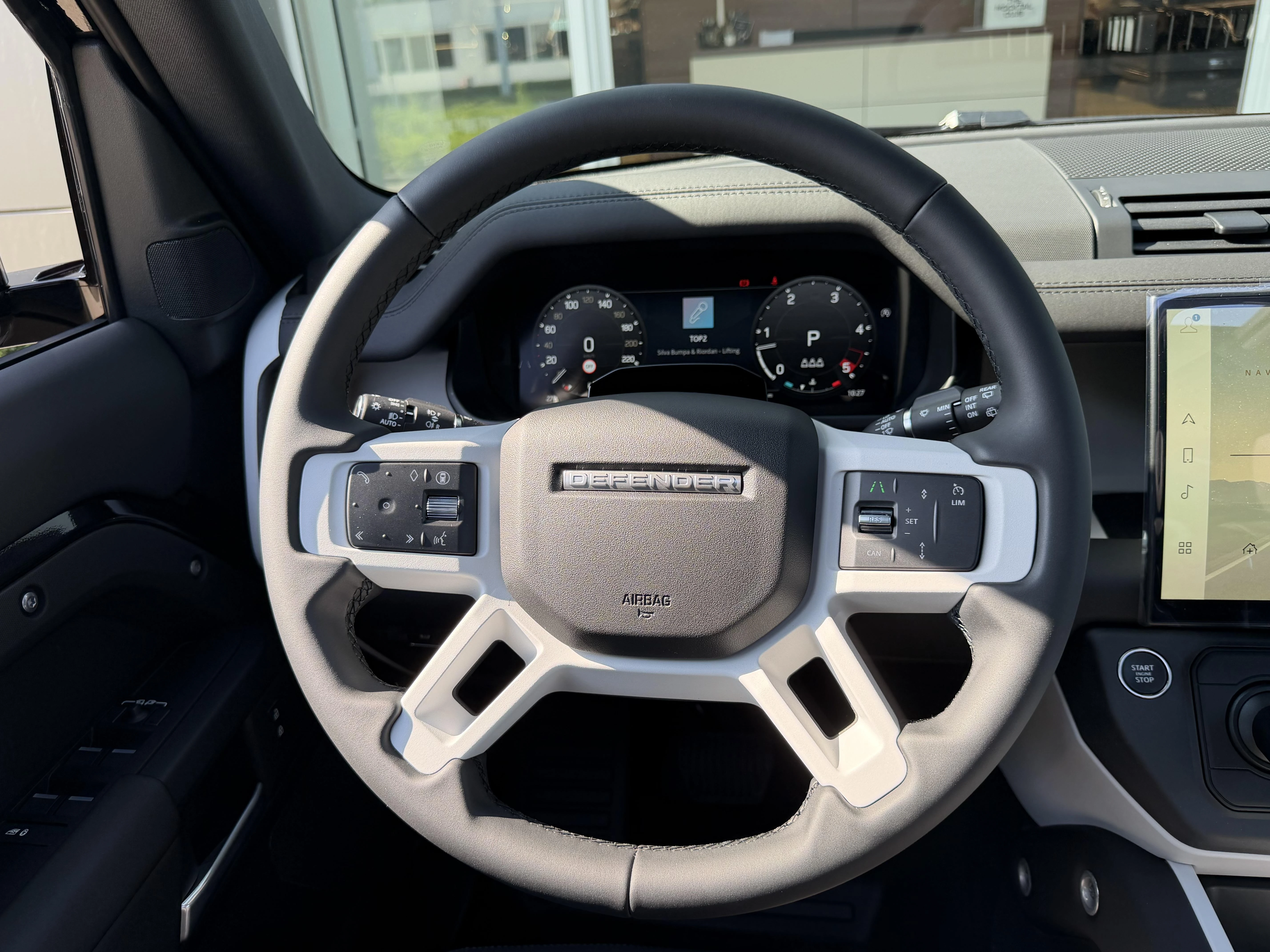 Land Rover Defender 110 D250 S AWD Auto. 26MY