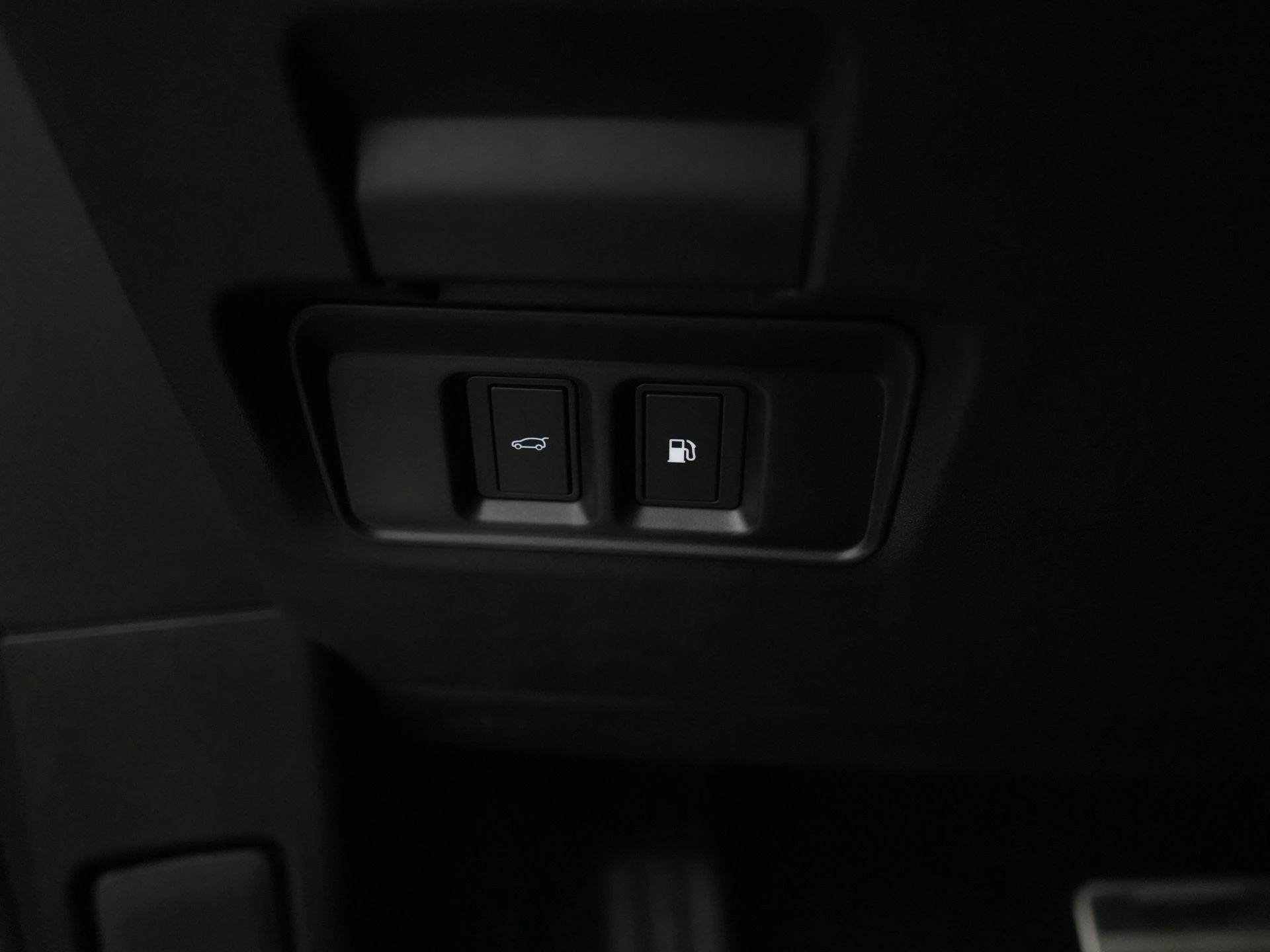 Land Rover-Range Rover Evoque-image-15