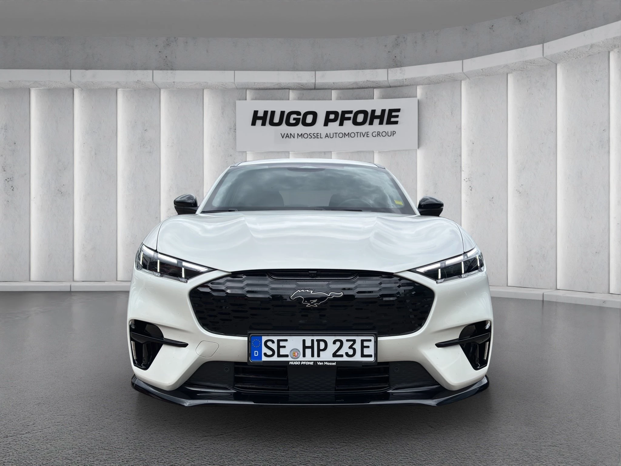 Ford Mustang Mach-E GT Dual-Emotor Ext Range 358kW AWD Sports Utility Vehicle. 5-türig