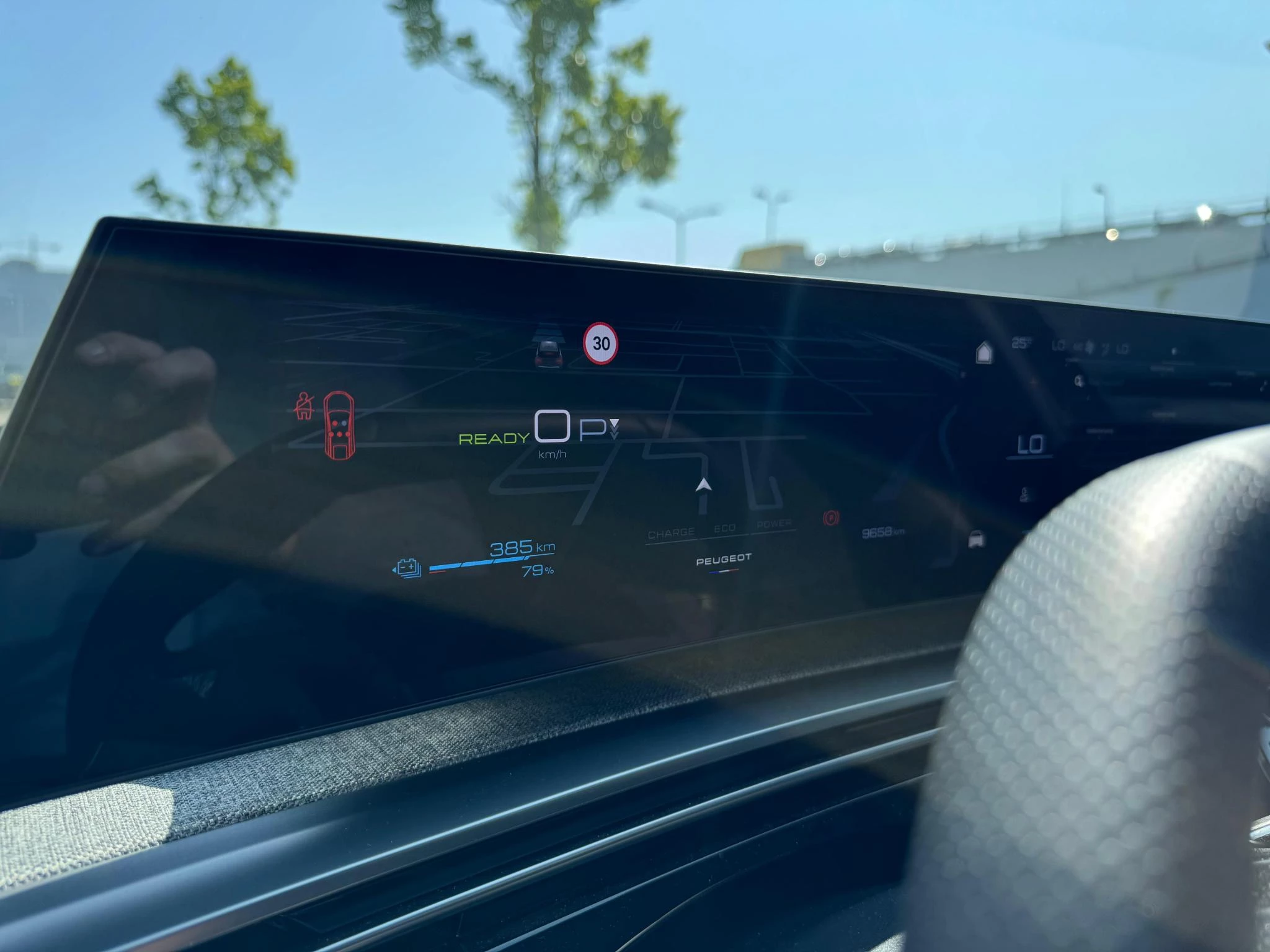 Peugeot-e-3008-image-13