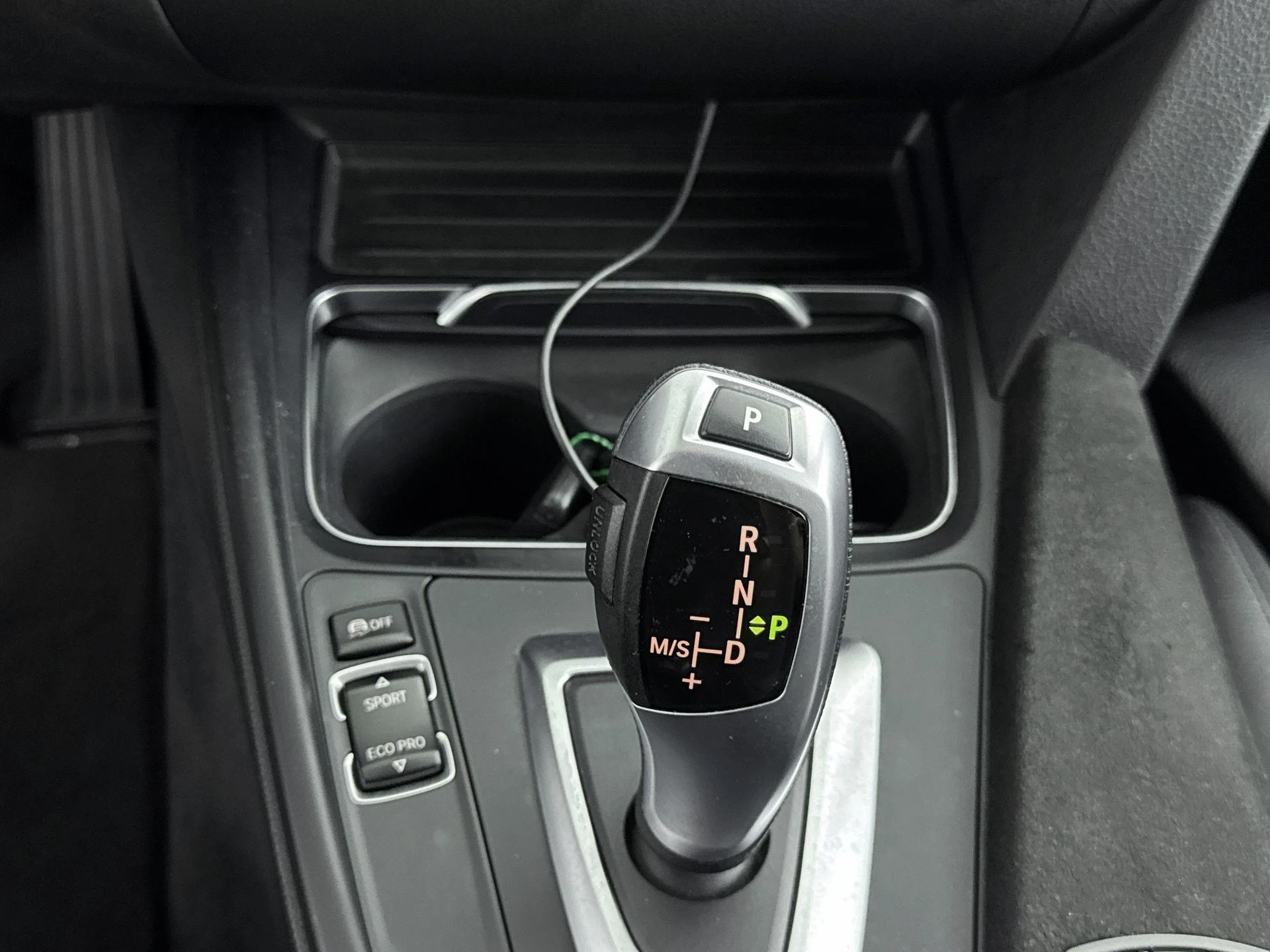 BMW-3 Serie-image-22