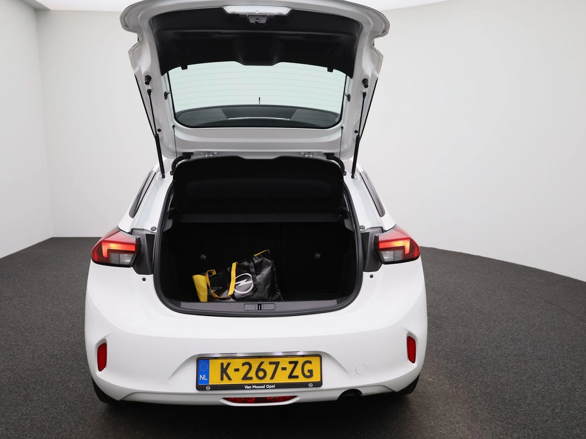 Opel-Corsa-image-10