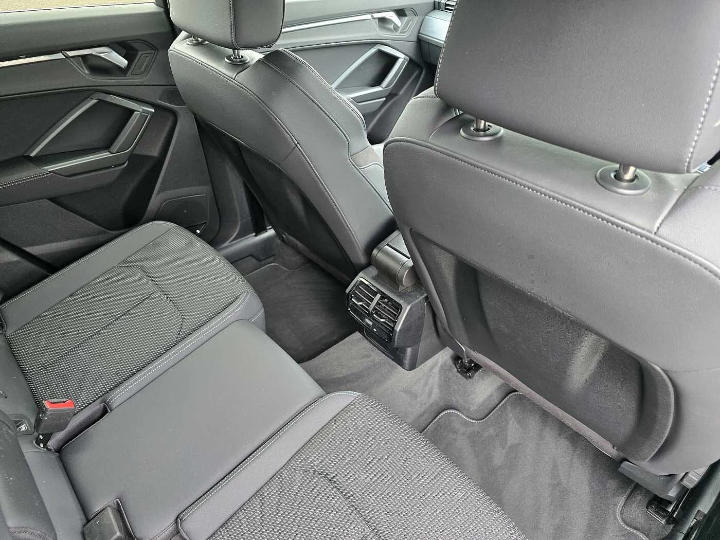 Audi-Q3-image-40