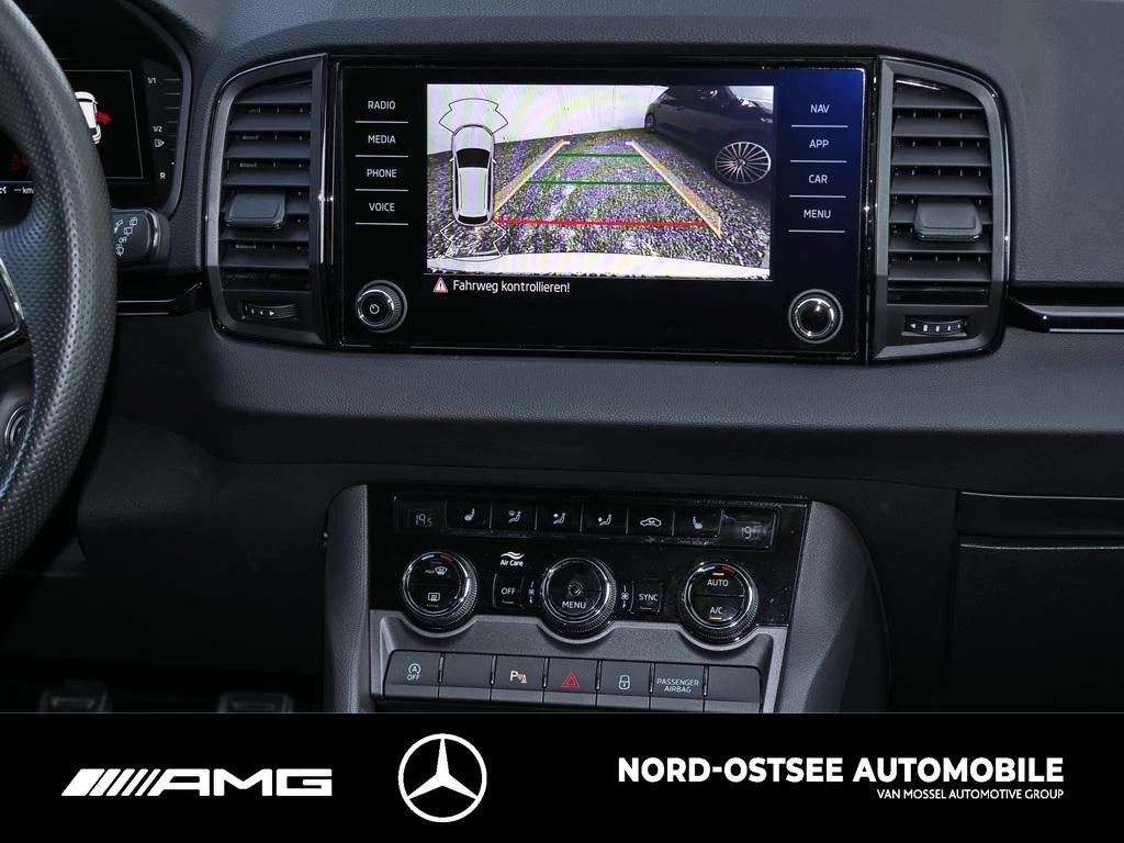 Škoda Karoq 1.5 TSI ACT SPORTLINE OPF AHK SHZ BLUETH. Sportline