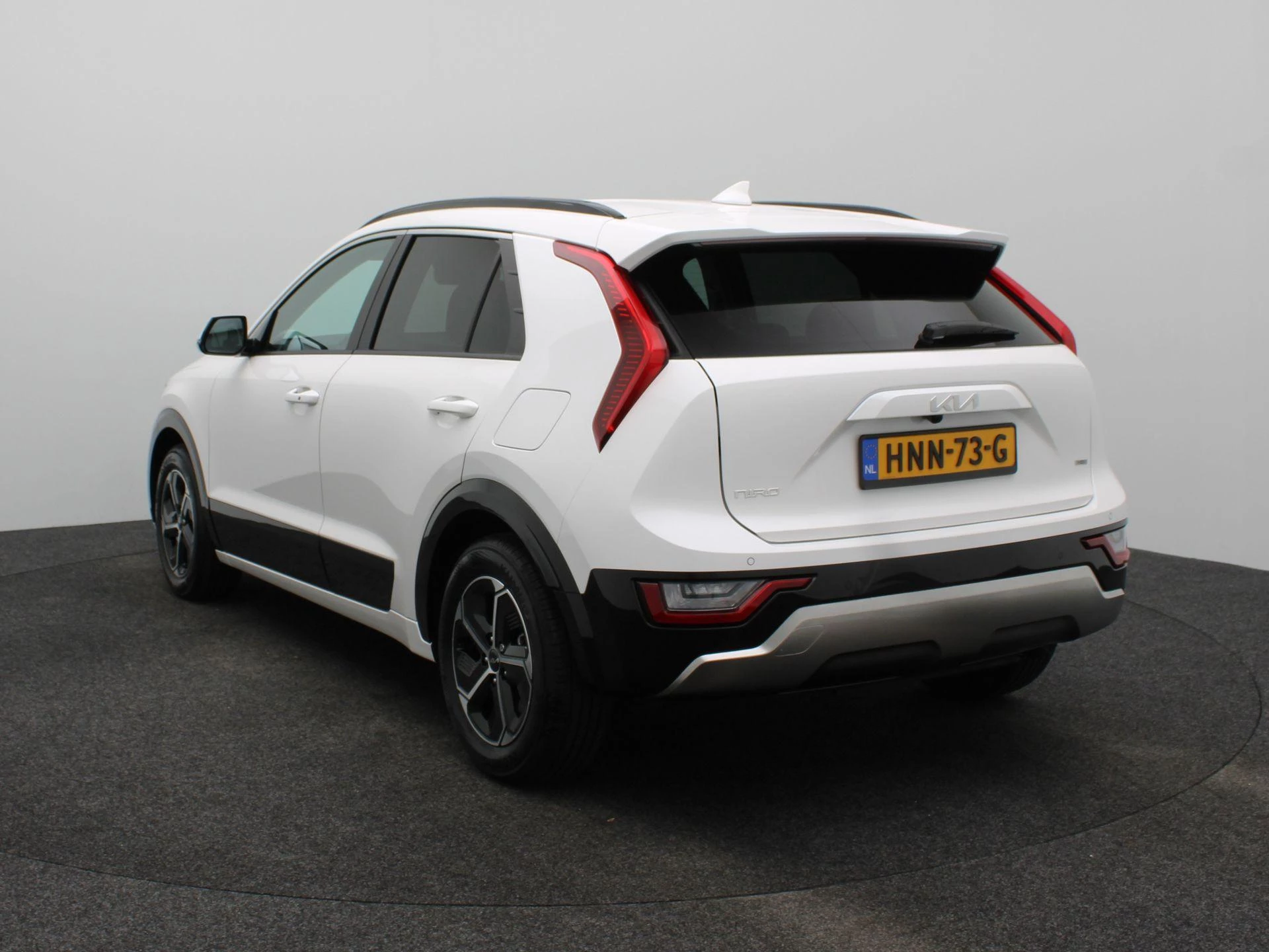 Kia-Niro-image-1