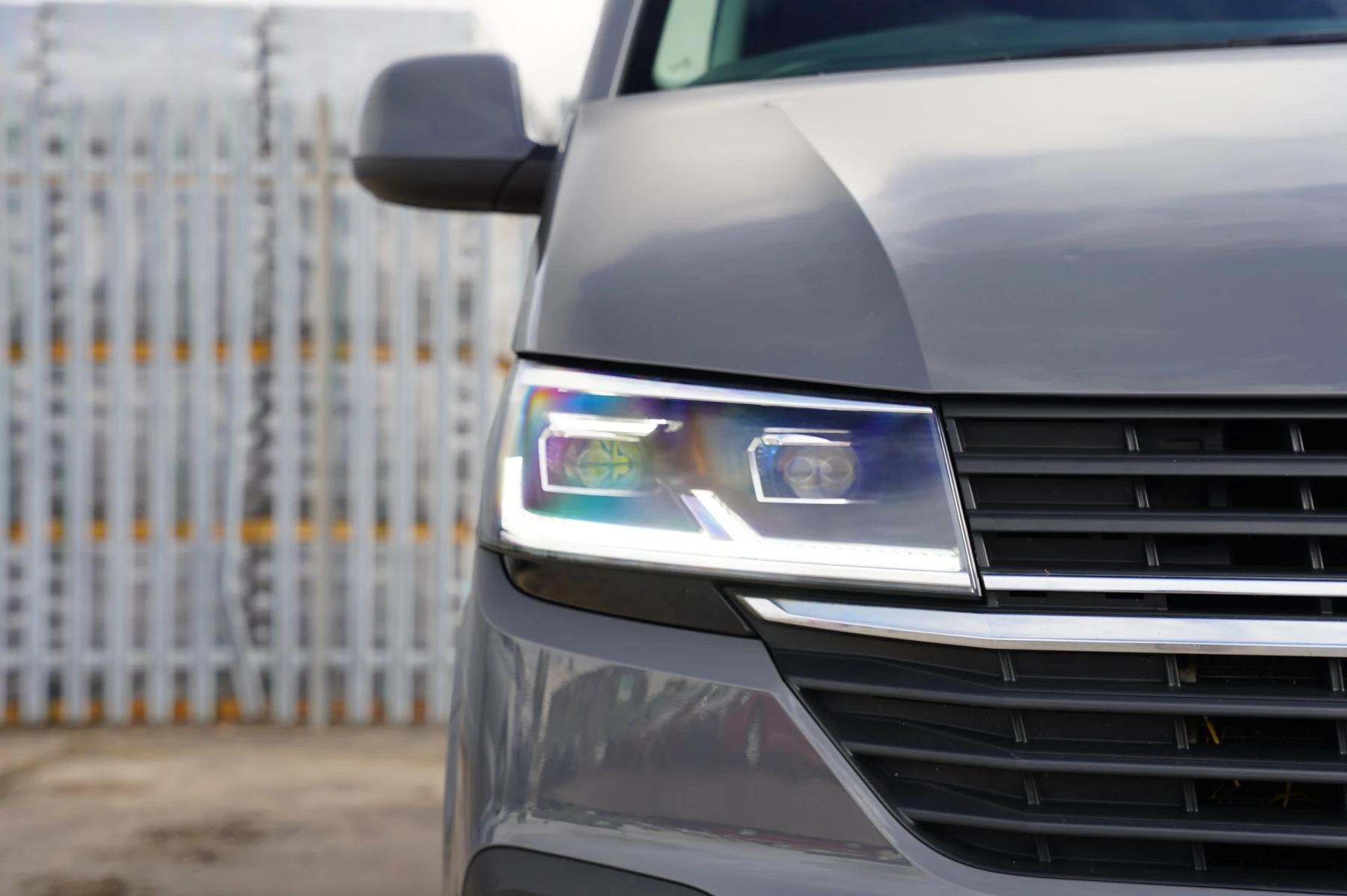 Volkswagen-Transporter-image-34