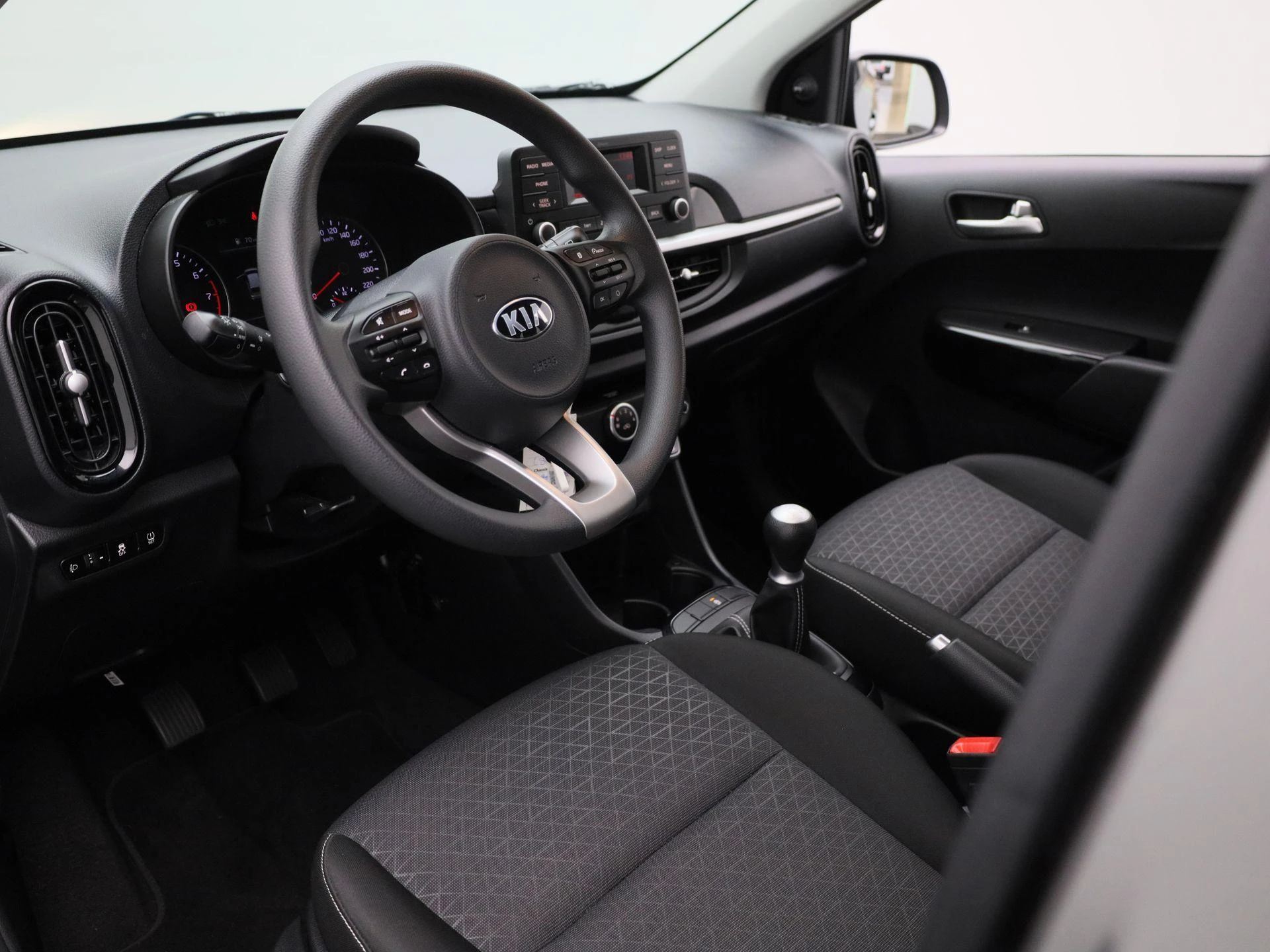 Kia-Picanto-image-14