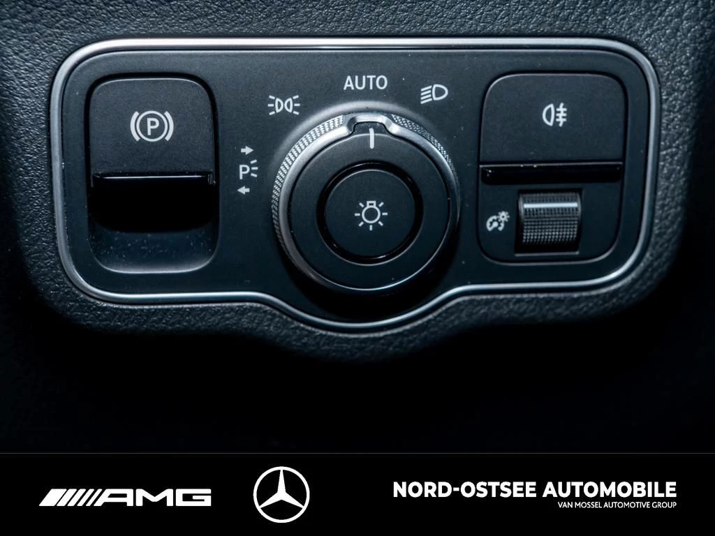 Mercedes-Benz GLA 200 d PROGRESSIVE AHK KLIMA SHZ ProgressiveC118 GLA 200 d PROGRESSIVE AHK KLIMA SHZ Progressive