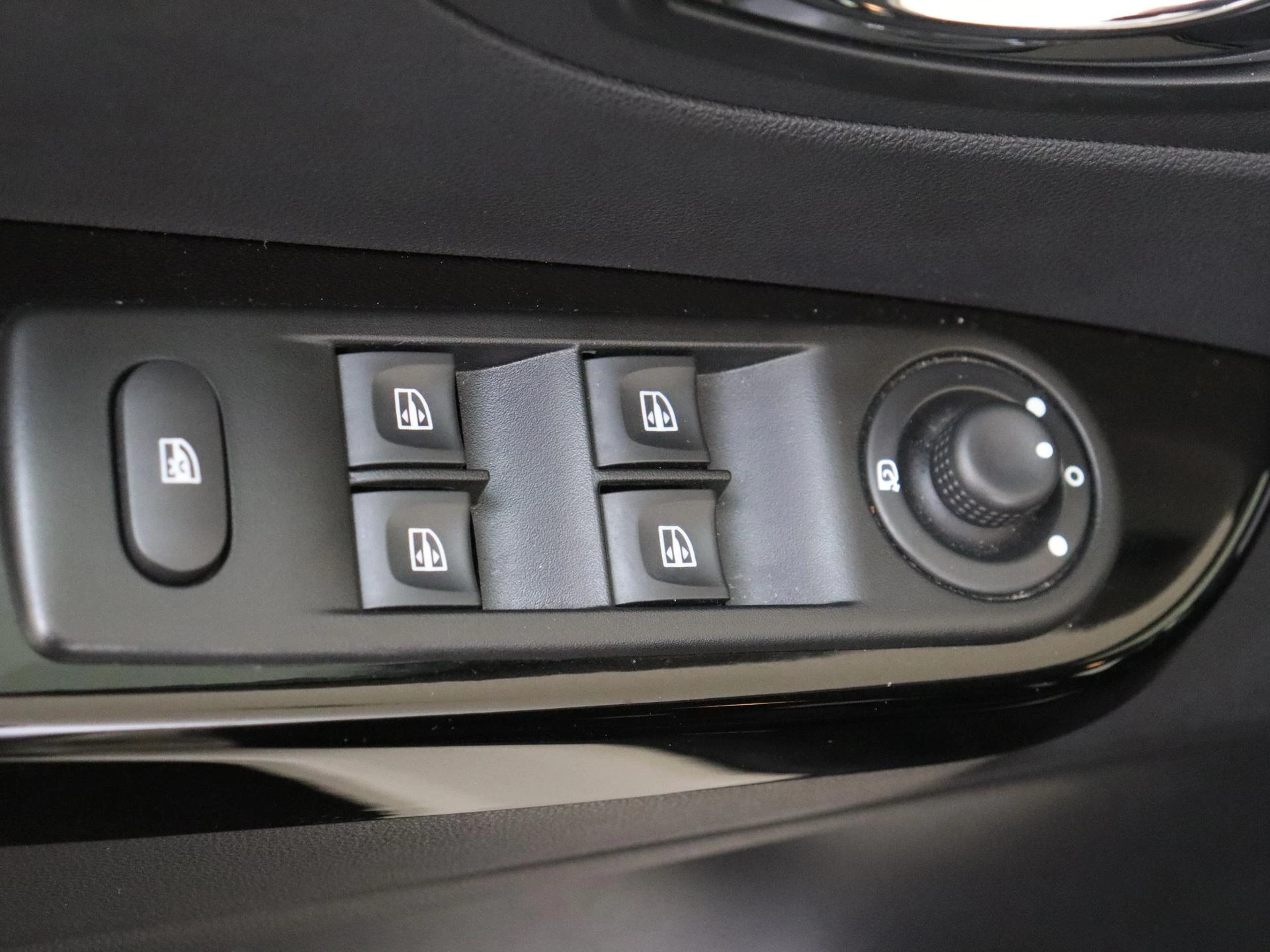 Renault-Captur-image-26