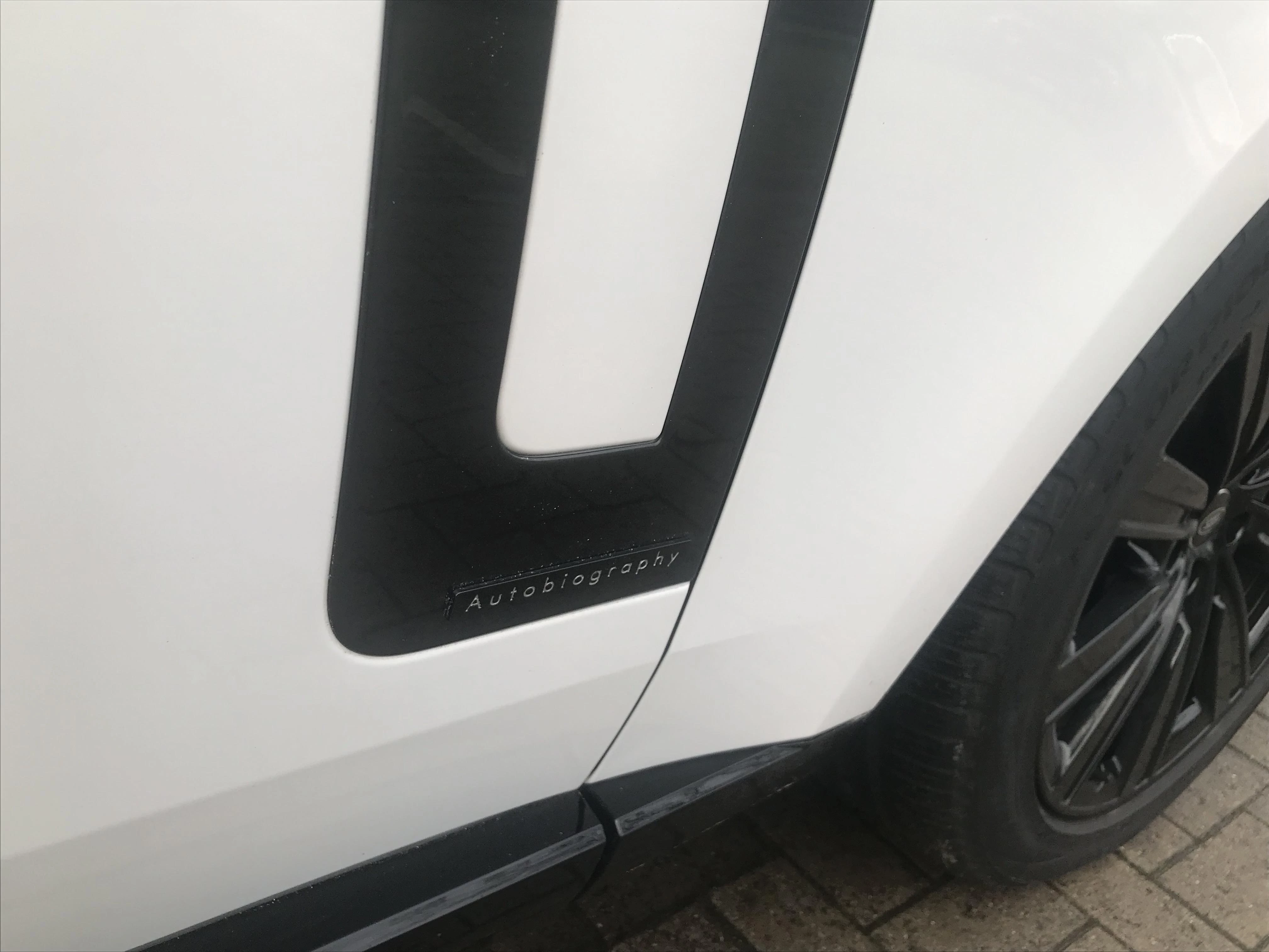 Land Rover-Range Rover-image-11