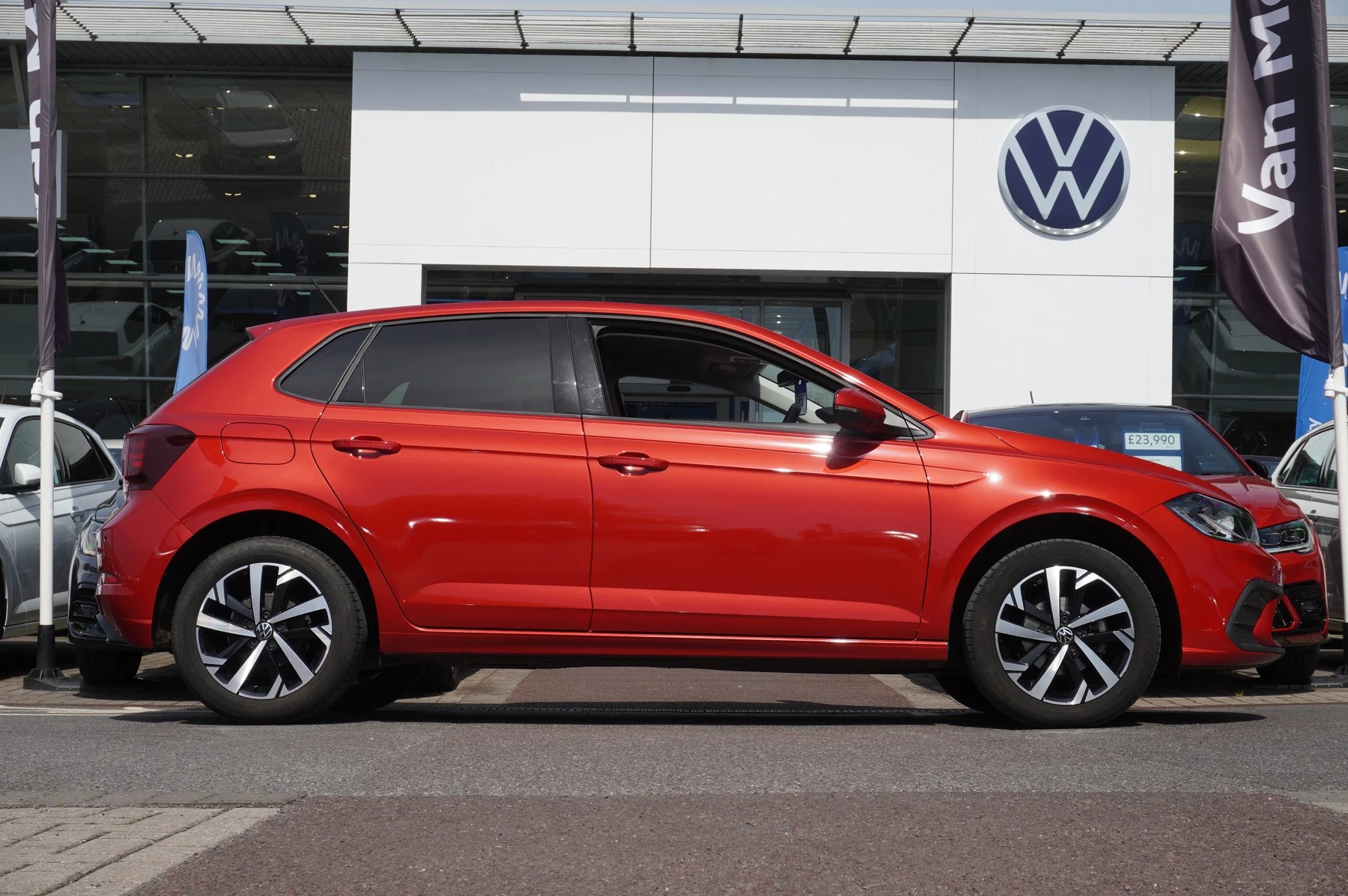 Volkswagen-Polo-image-3