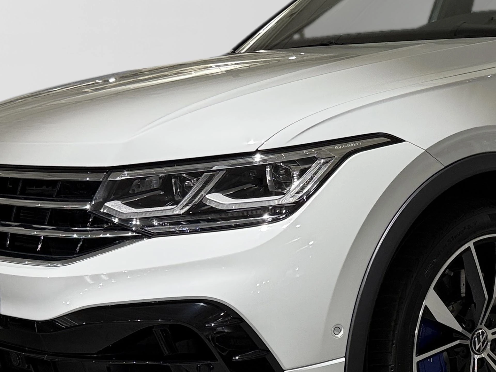 Volkswagen-Tiguan-image-21