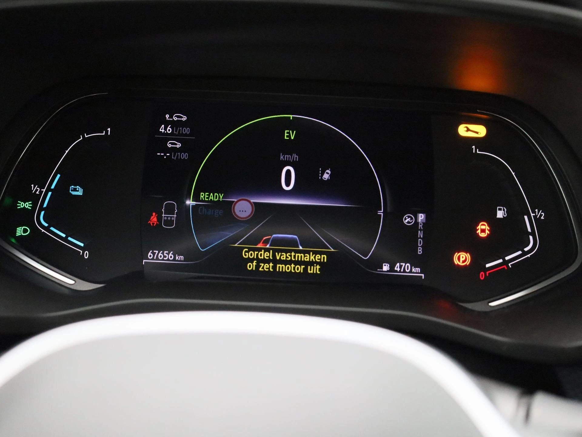 Renault-Arkana-image-8