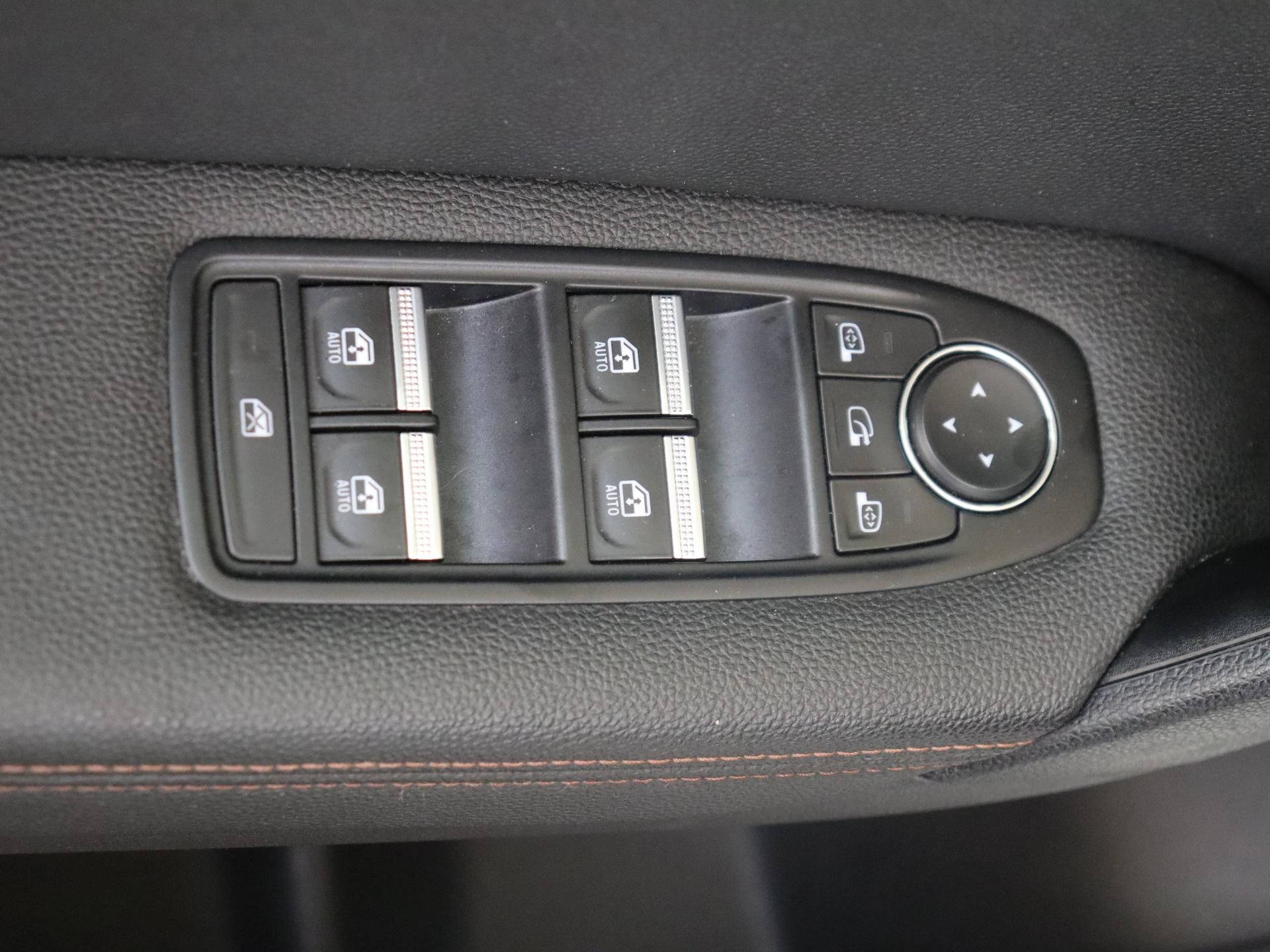 Renault Captur 1.3 TCe 155 Initiale Paris