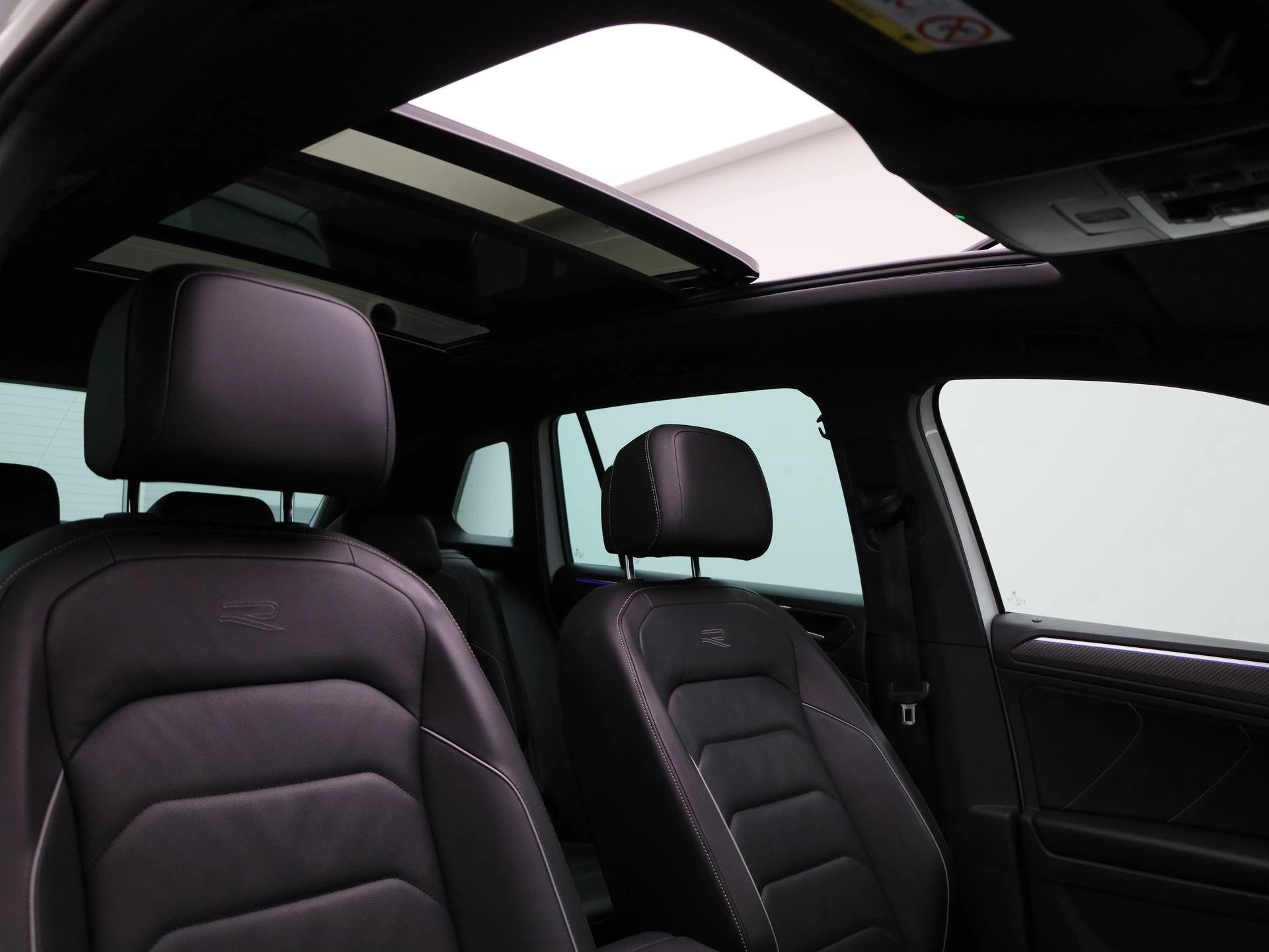 Volkswagen Tiguan 1.4 TSI eHybrid R-Line Business+ 245 PK|