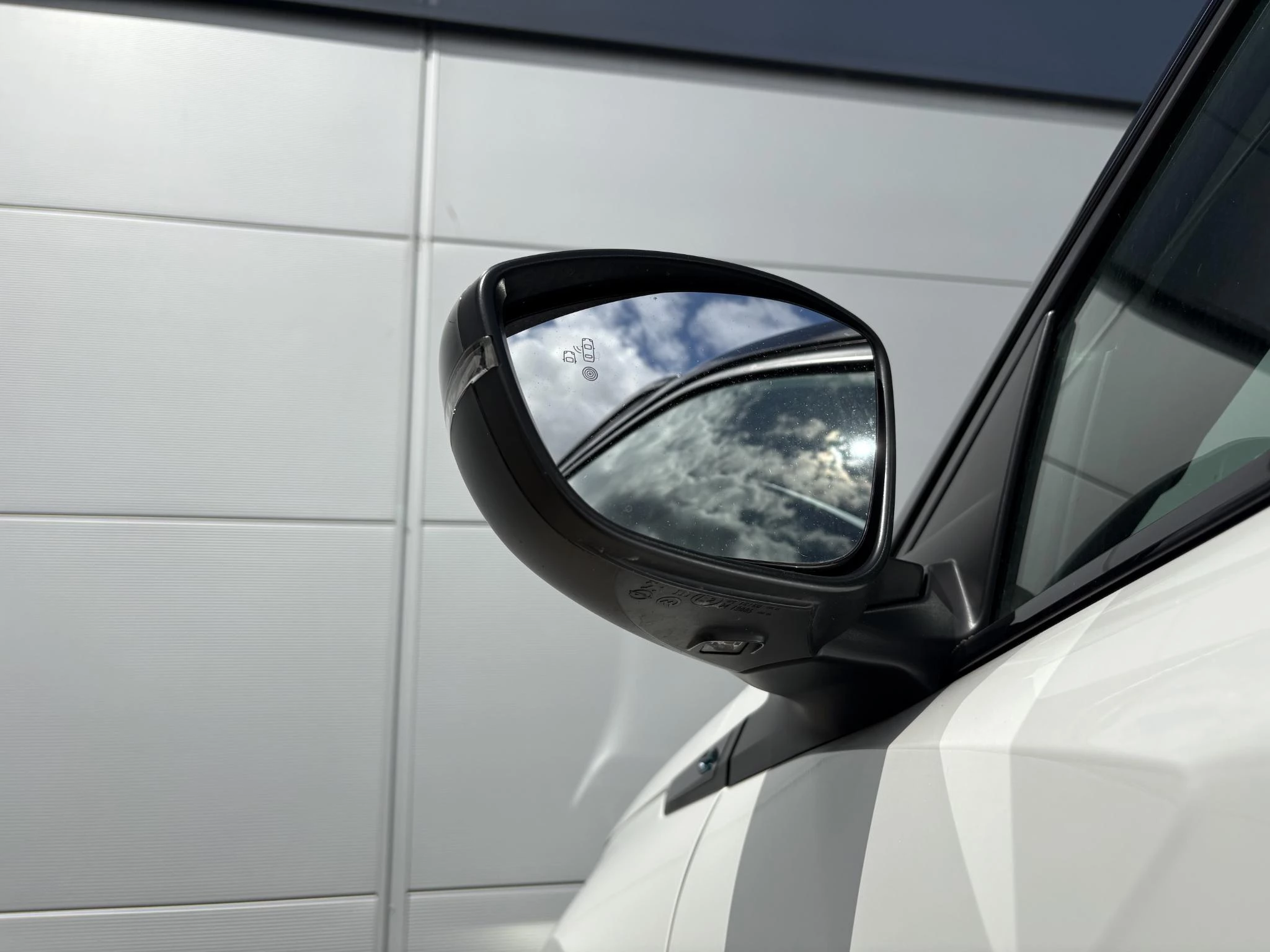 Peugeot e-2008 EV GT Pack 50 kWh