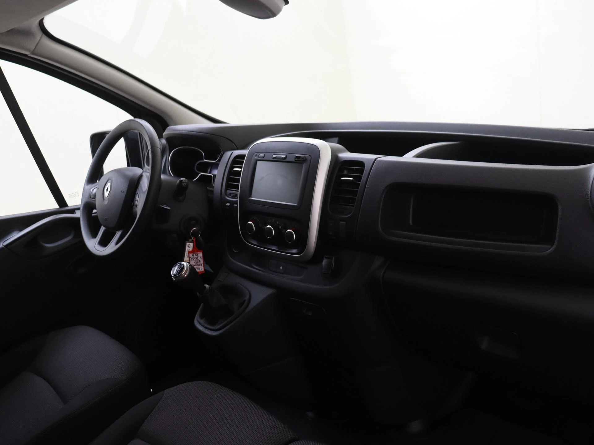 Renault-Trafic-image-4