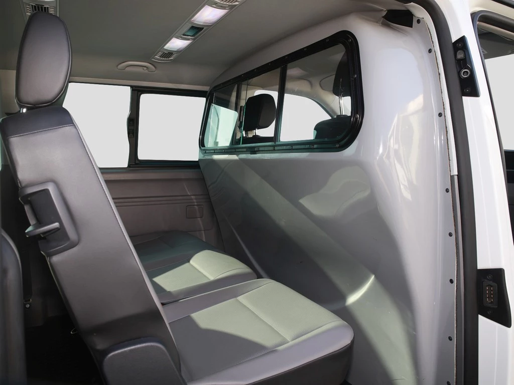 Volkswagen Transporter T6.1 Caravelle 2.0 TDI Klima