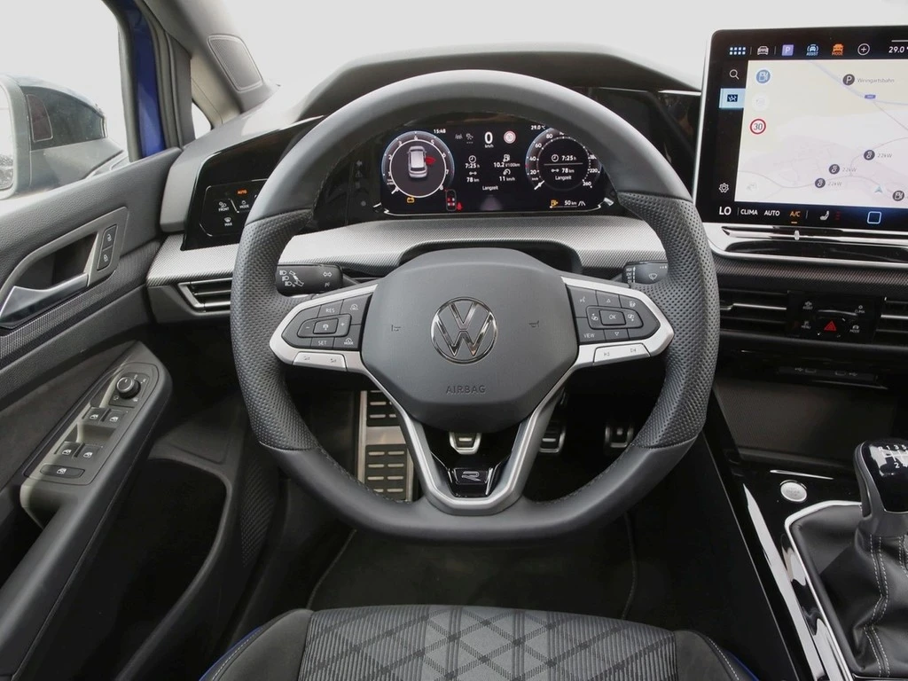 Volkswagen-Golf-image-11