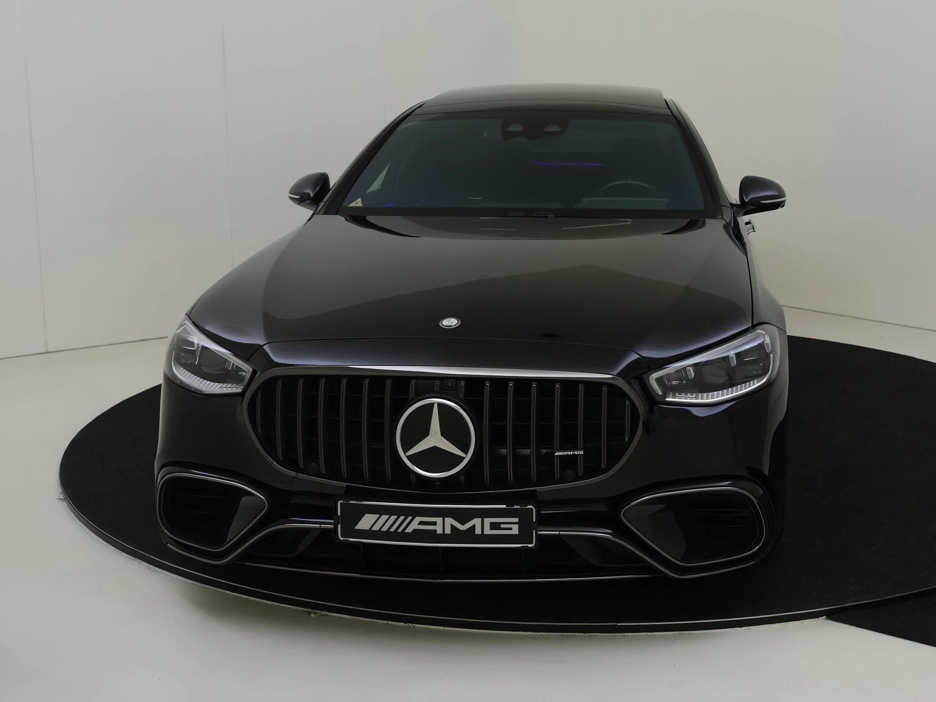 Mercedes-Benz-S-Klasse-image-8