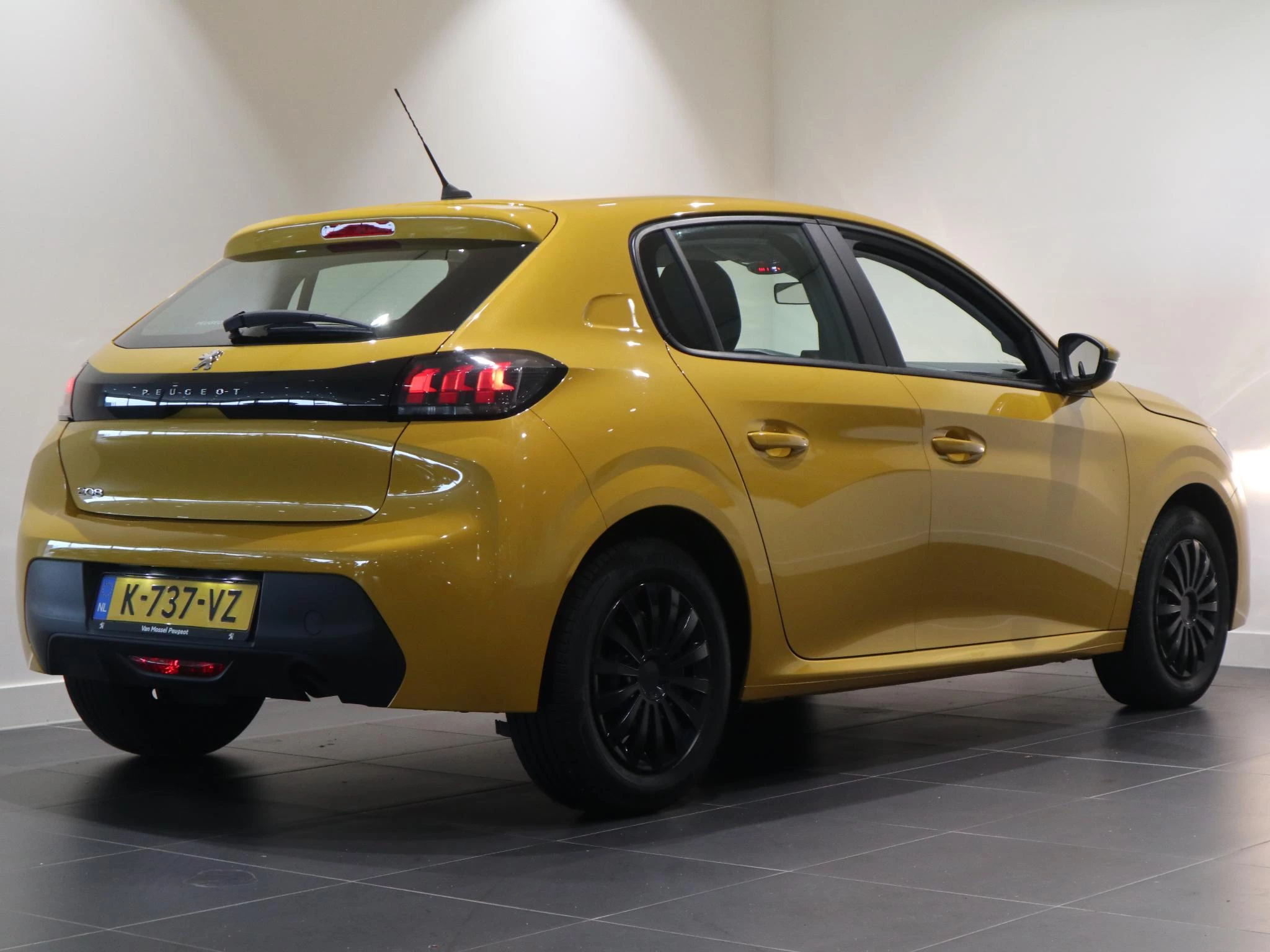 Peugeot-208-image-4