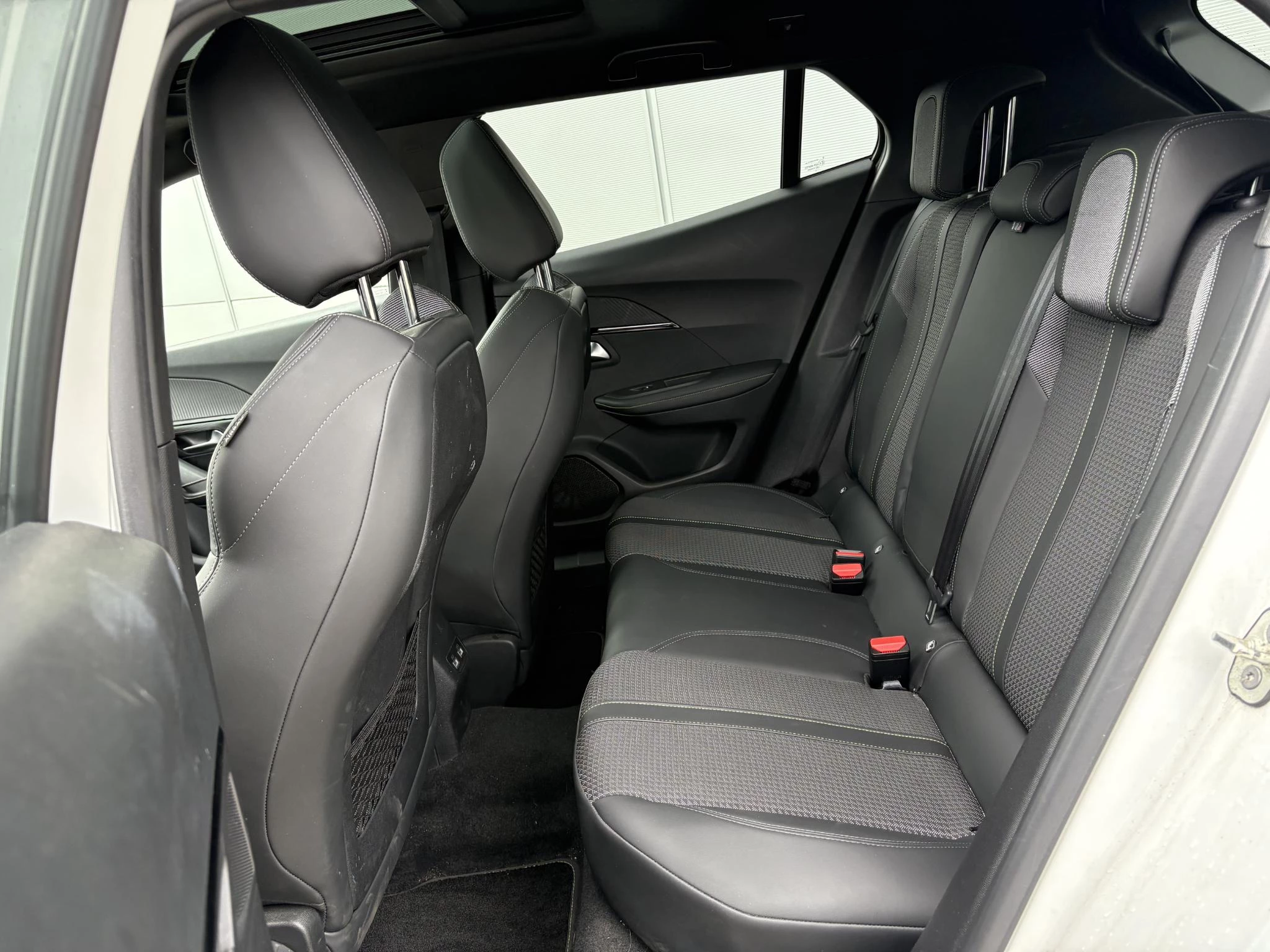 Peugeot-2008-image-9