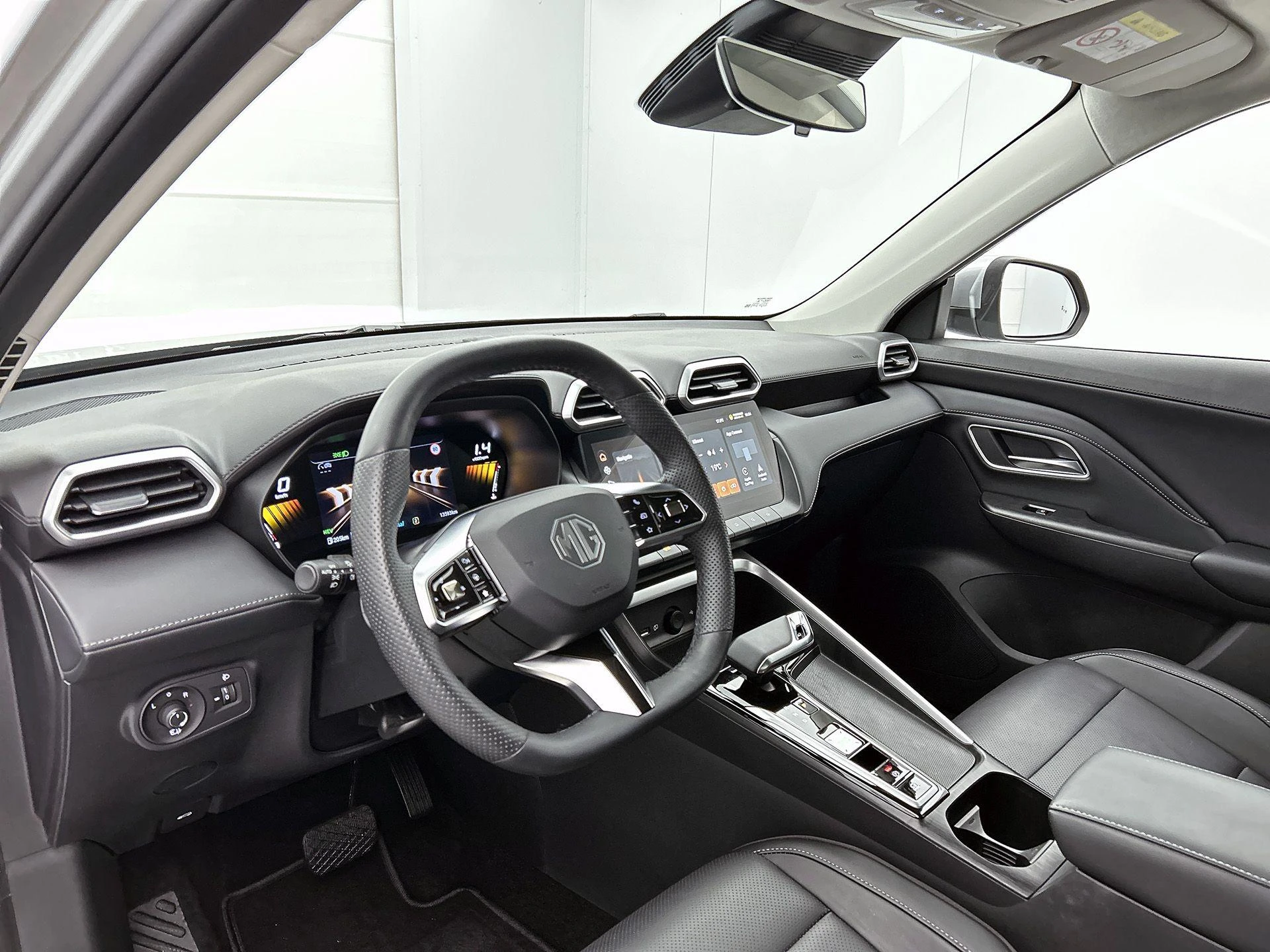 MG-ZS-image-18