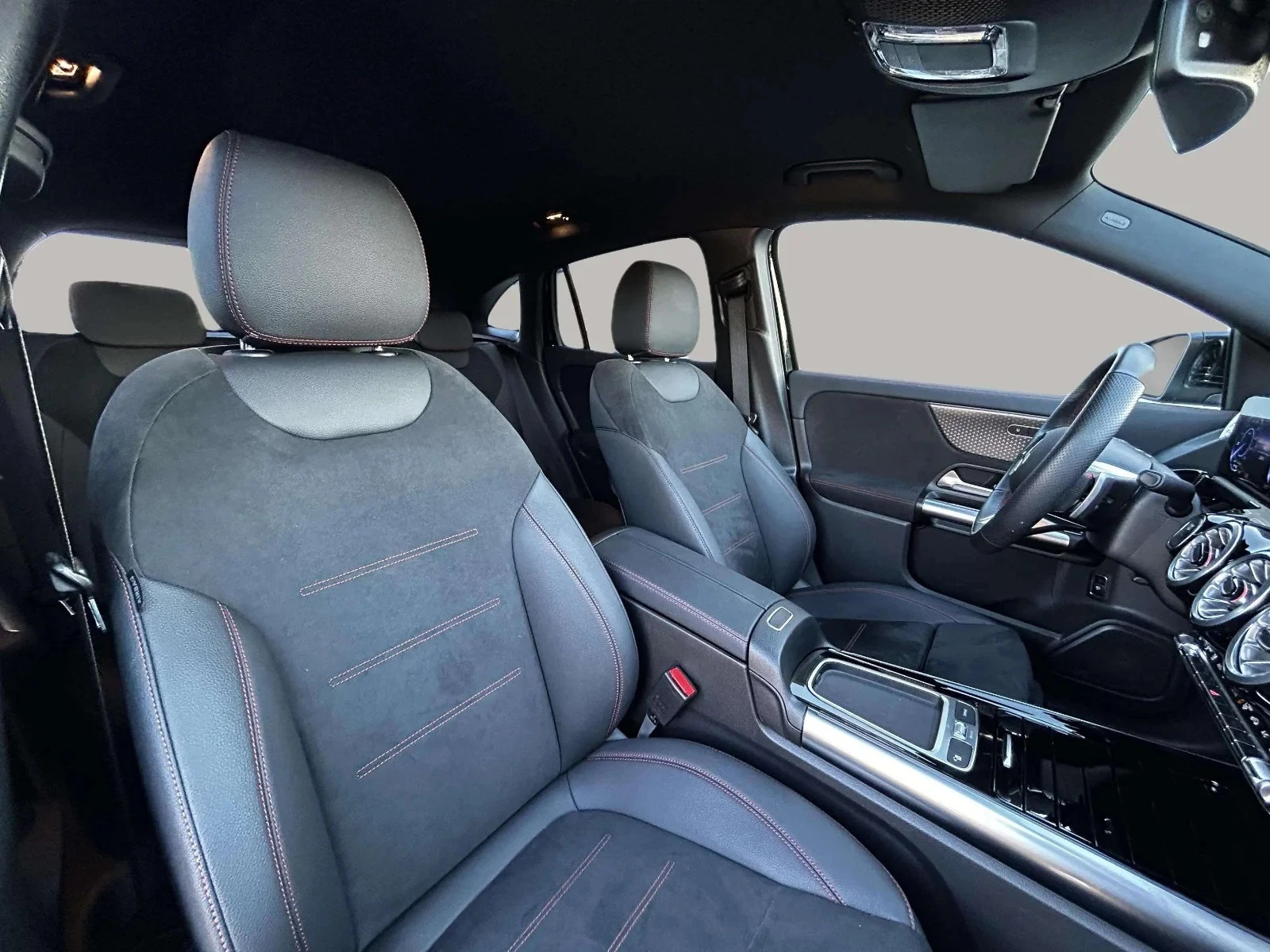 Mercedes-Benz-EQA-image-11