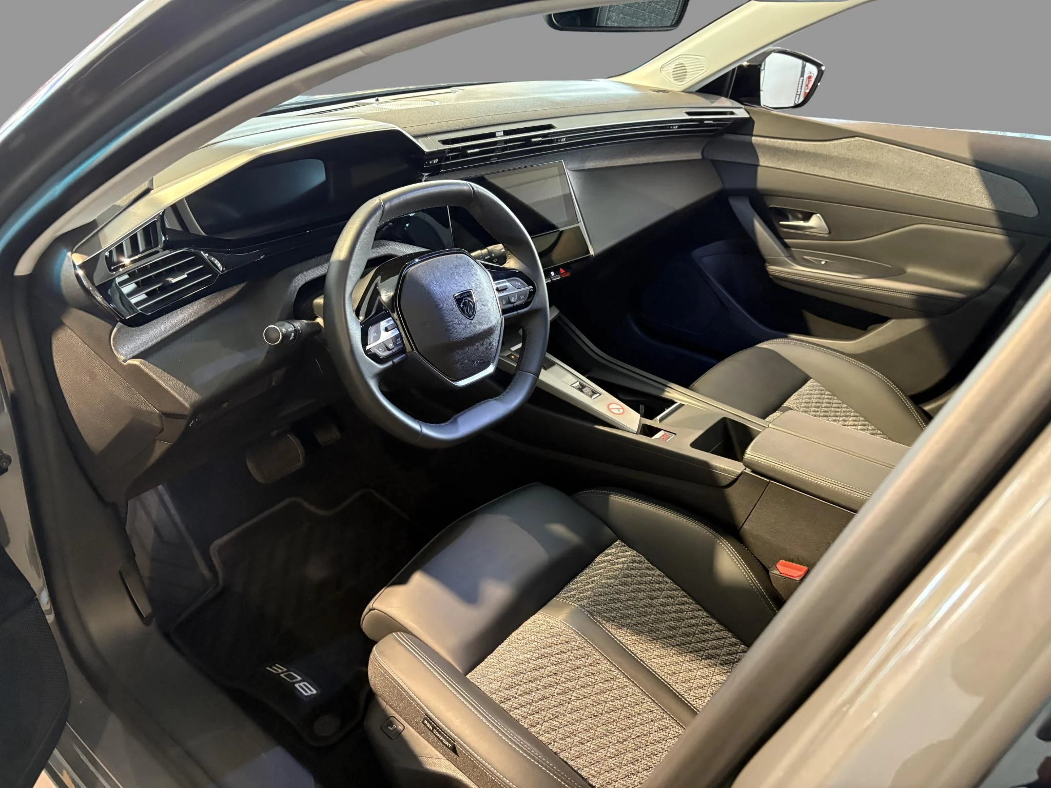 Peugeot-308-image-12