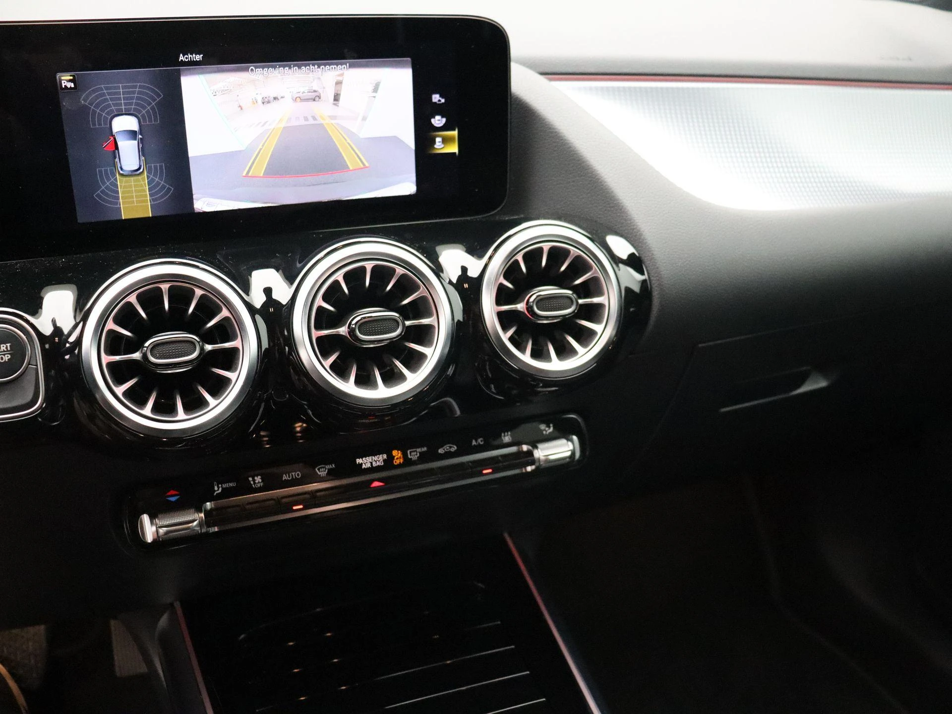 Mercedes-Benz EQA 250 Business Line