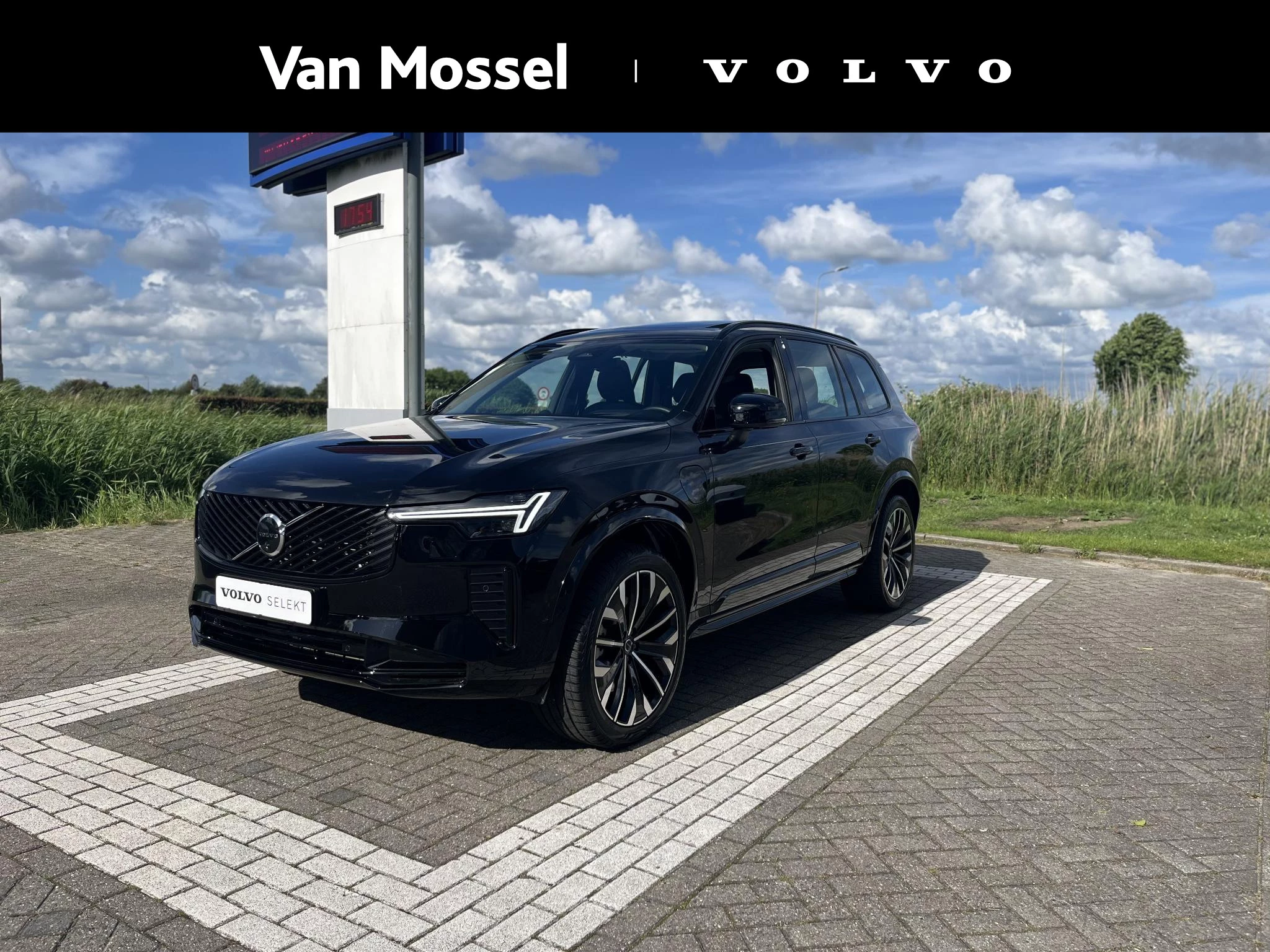 Volvo-XC90-image-0